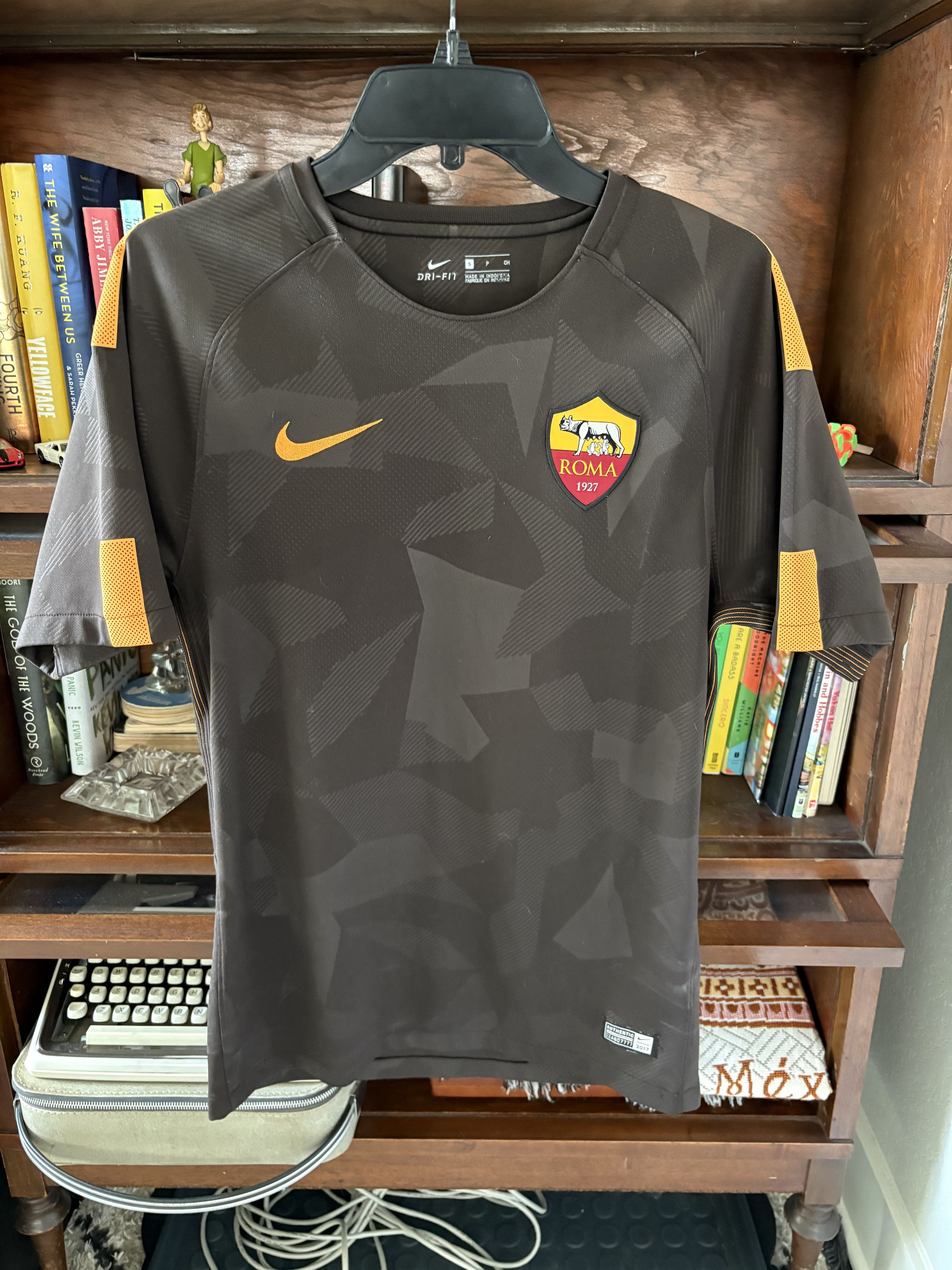 Nike AS Roma Third Kit 2017/18 Size US S / EU 44-46 / 1 - 1 Thumbnail