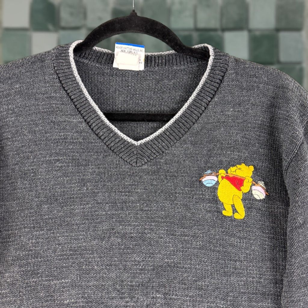 Disney VINTAGE Disney Winnie the Pooh Sweater Womens Medium Gray Knit Cropped Knit LS Size M / US 6-8 / IT 42-44 - 1 Thumbnail