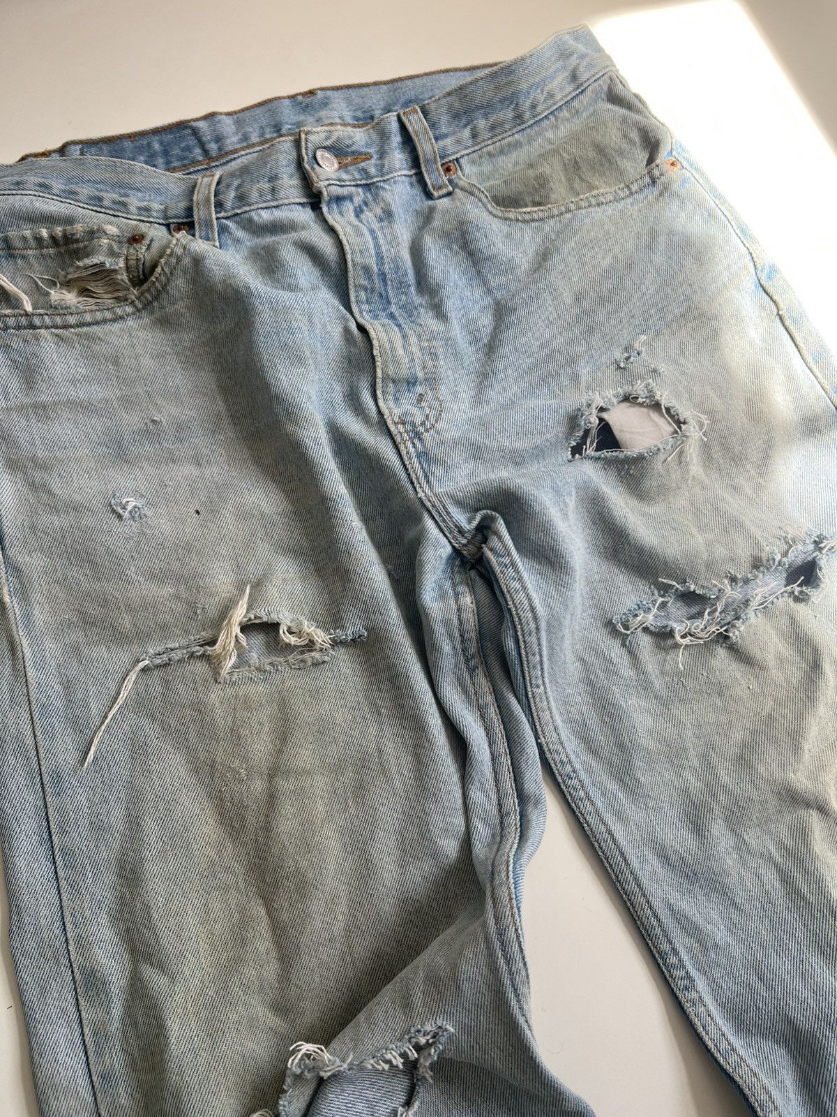 Levi's Vintage Levi’s 505 Thrashed Size US 34 / EU 50 - 3 Thumbnail