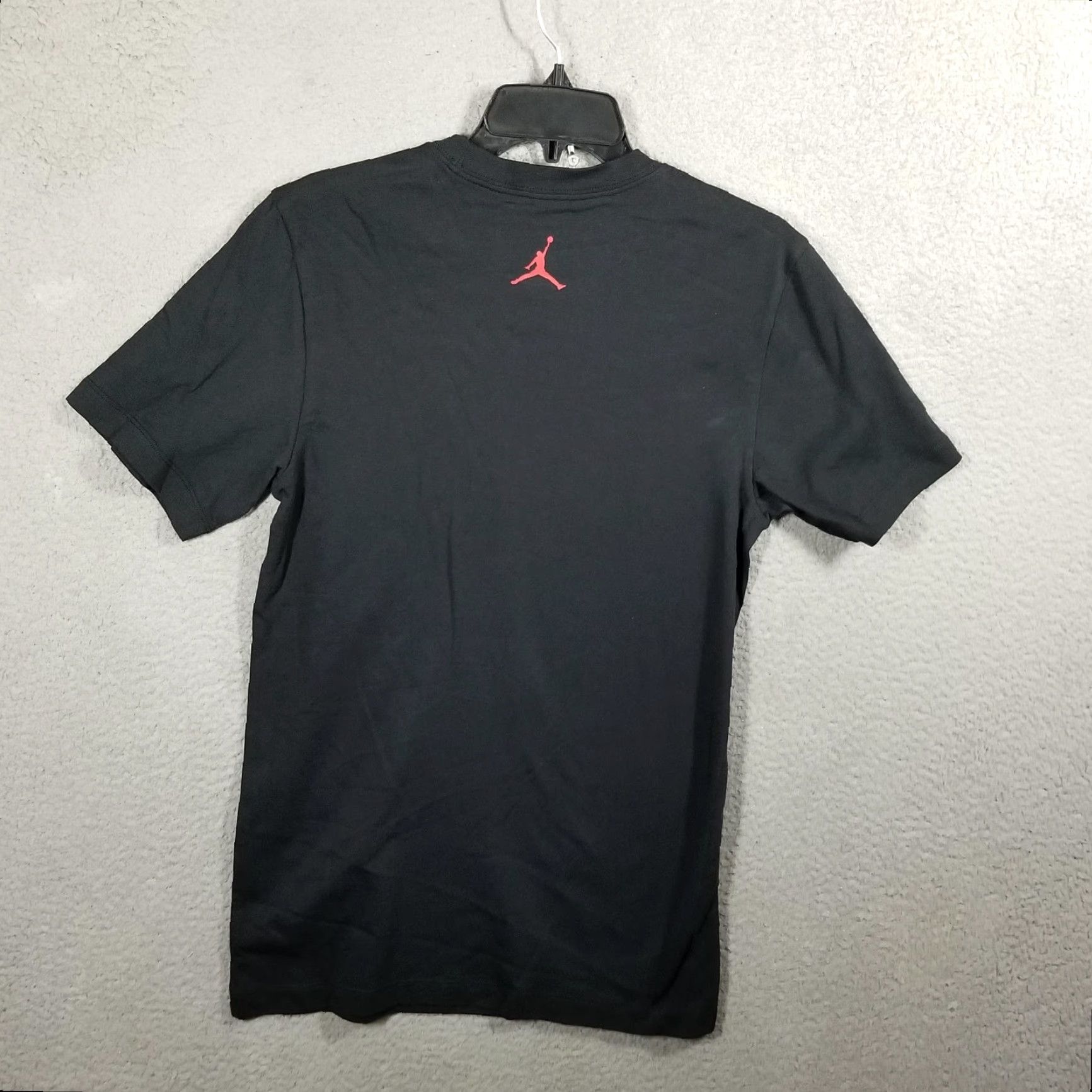 Jordan Brand VINTAGE Jordan Shirt Mens XS Black Dri-FIT FN5974-011 Flame Basketball Net Graphic Mens Shirt XS Black Graphic Print 90s, Basketball, Streetwear Mens Size US XS / EU 42 / 0 - 2 Thumbnail