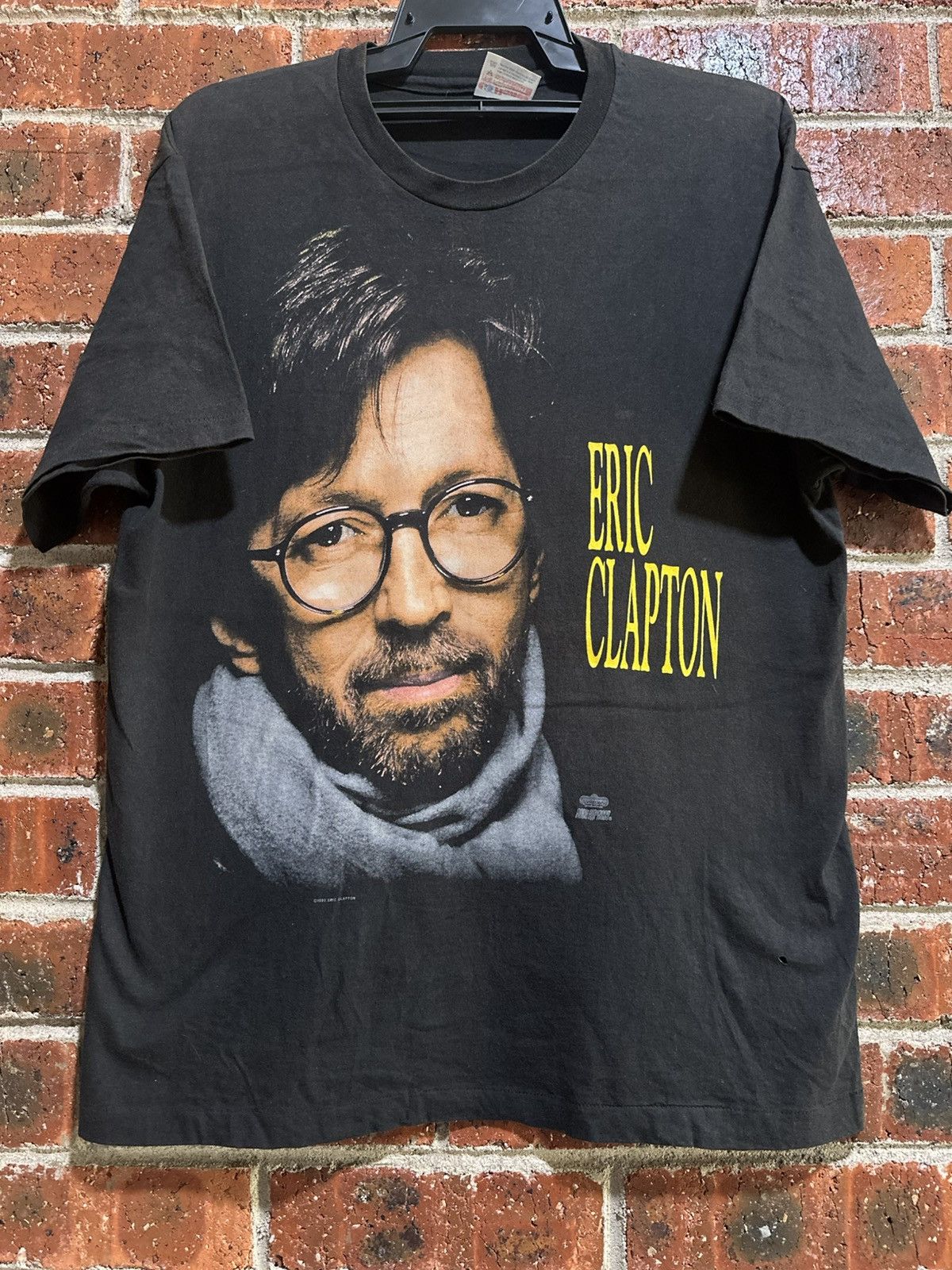 Band Tees Vintage 90s Eric Clapton Faded Tee Size US L / EU 52-54 / 3 - 1 Thumbnail