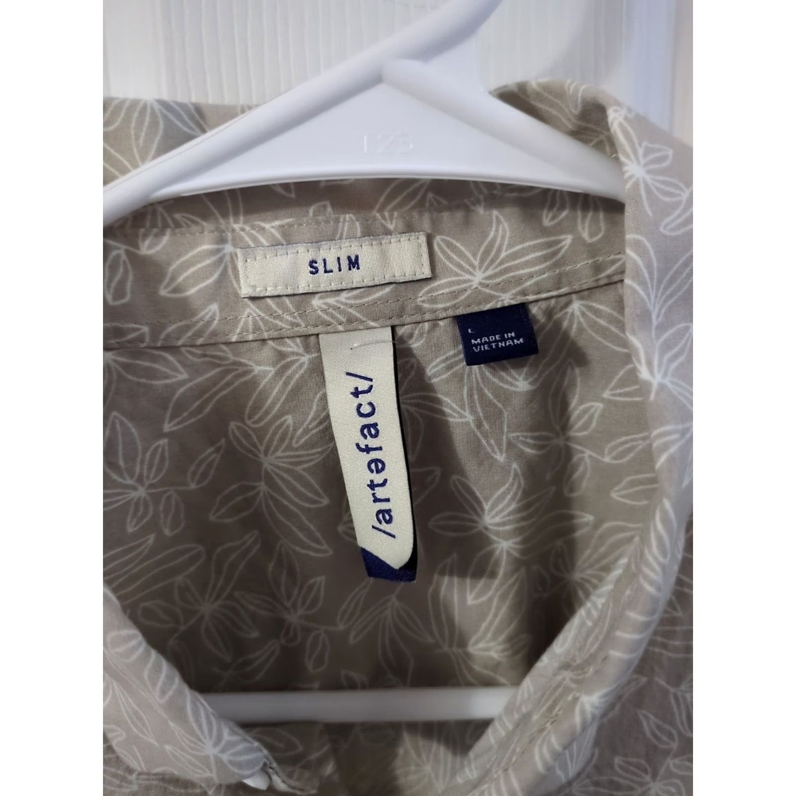 Vintage Artefact Mens L Shirt Button Front Short Sleeve Tan Print Slim Fit Cotton Size US L / EU 52-54 / 3 - 2 Thumbnail