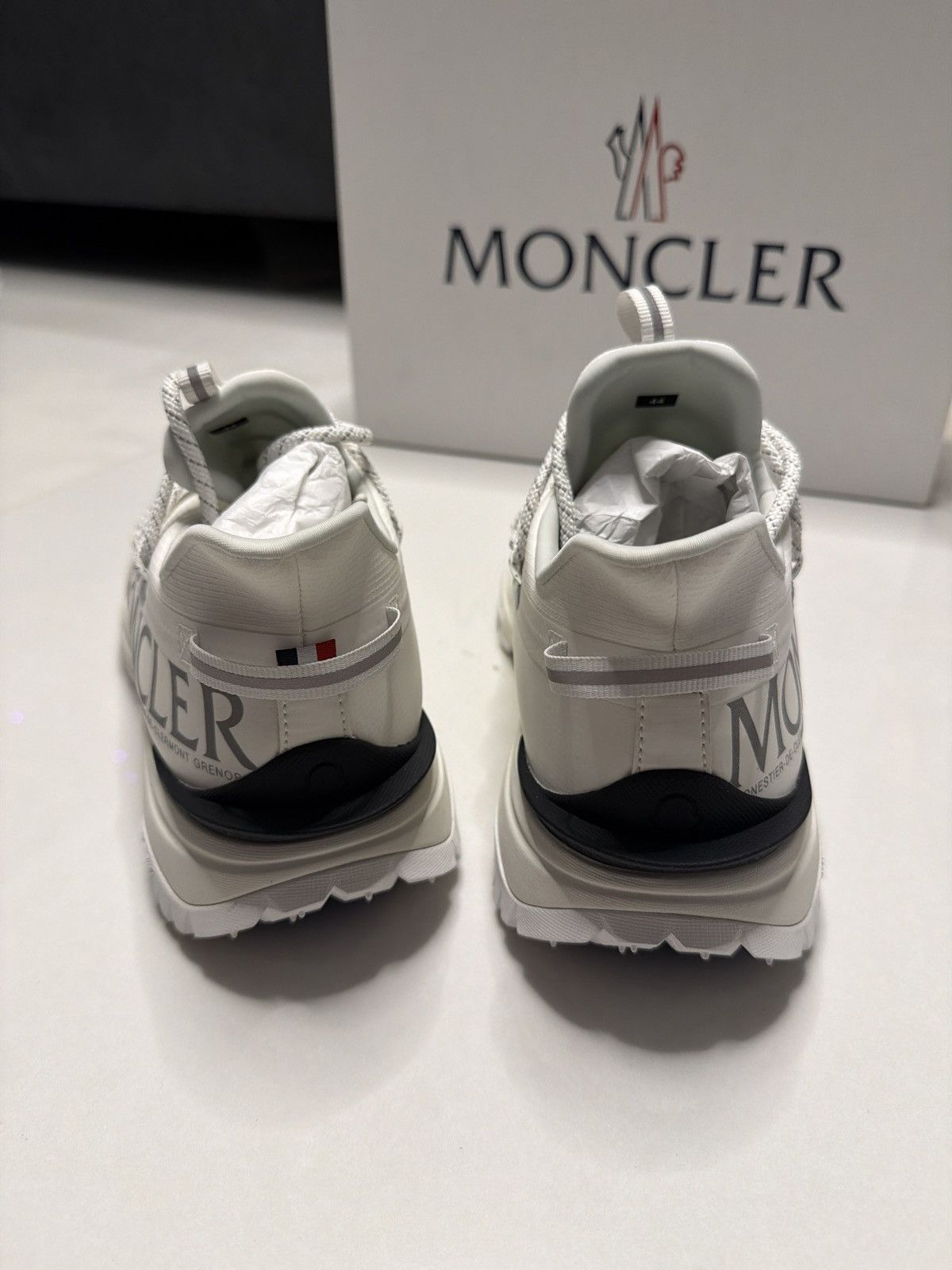 Moncler Moncler - Trailgrip Lite2 Sneaker - white - size 44 Size US 11 / EU 44 - 6 Thumbnail