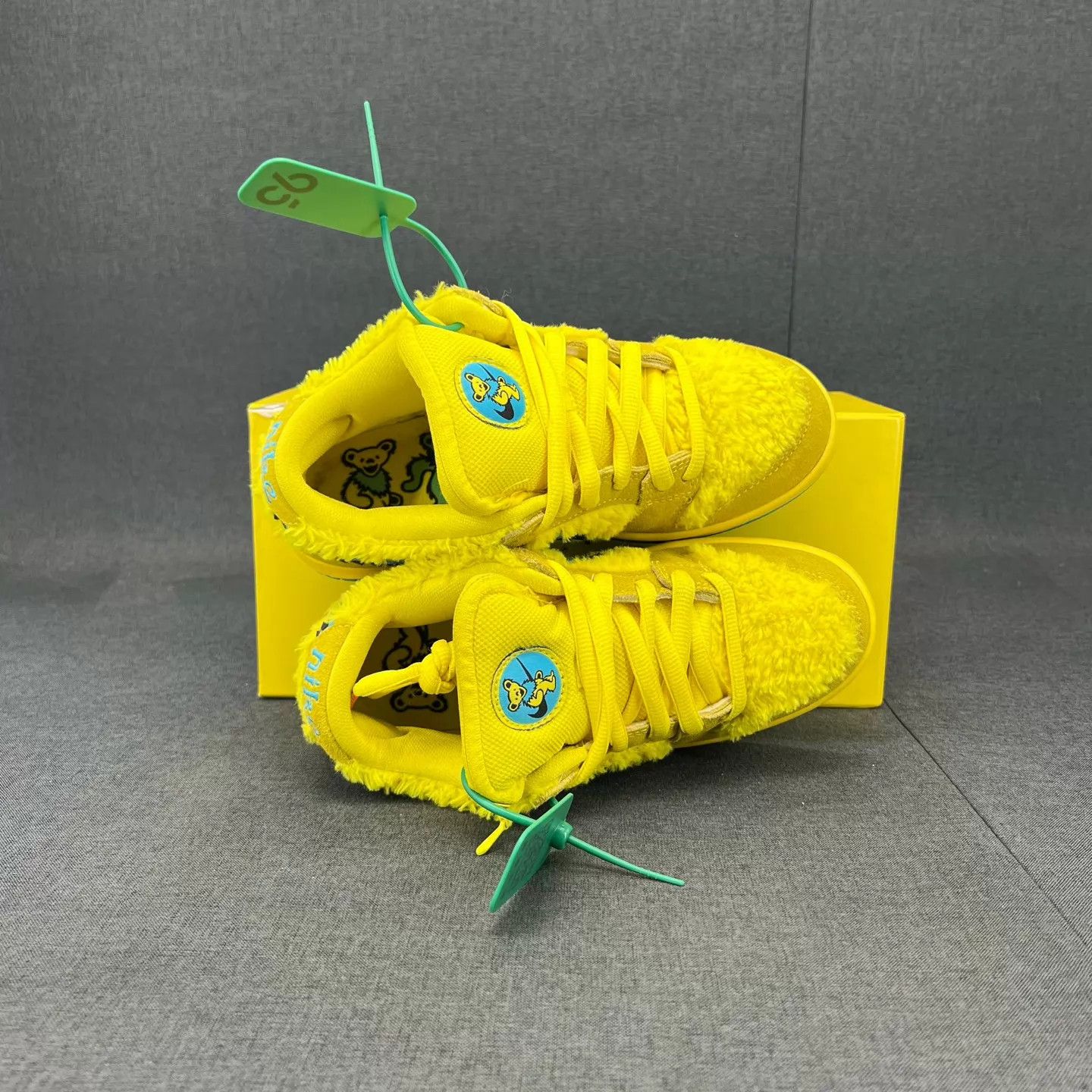 Nike Nike Dunk SB Yellow Dancing Bear 37.5 Worn 2x Boxed Size US 7 / IT 37 - 5 Thumbnail