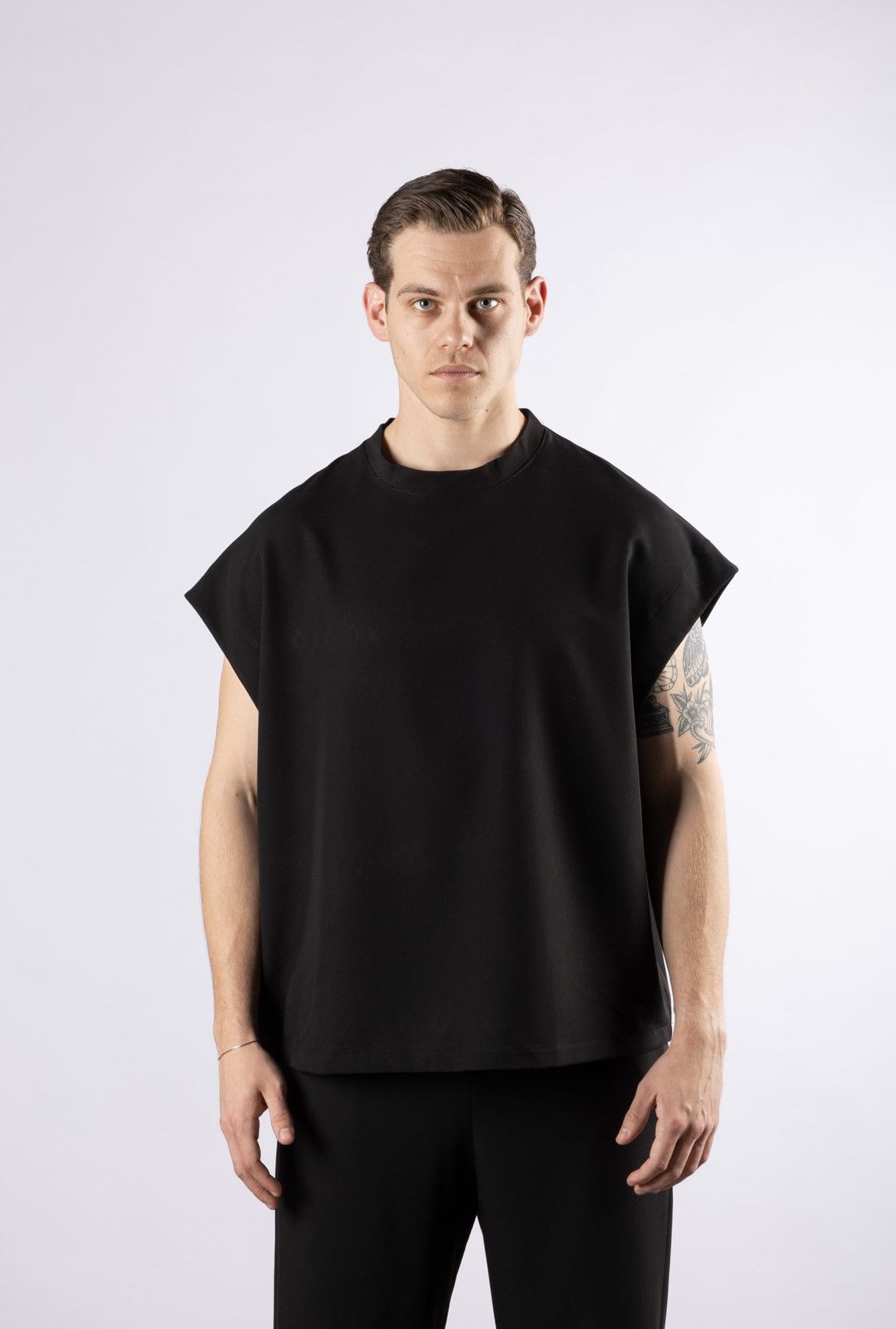 Other Not a common box tank top - black (One Size - M/L) Size US M / EU 48-50 / 2 - 5 Thumbnail