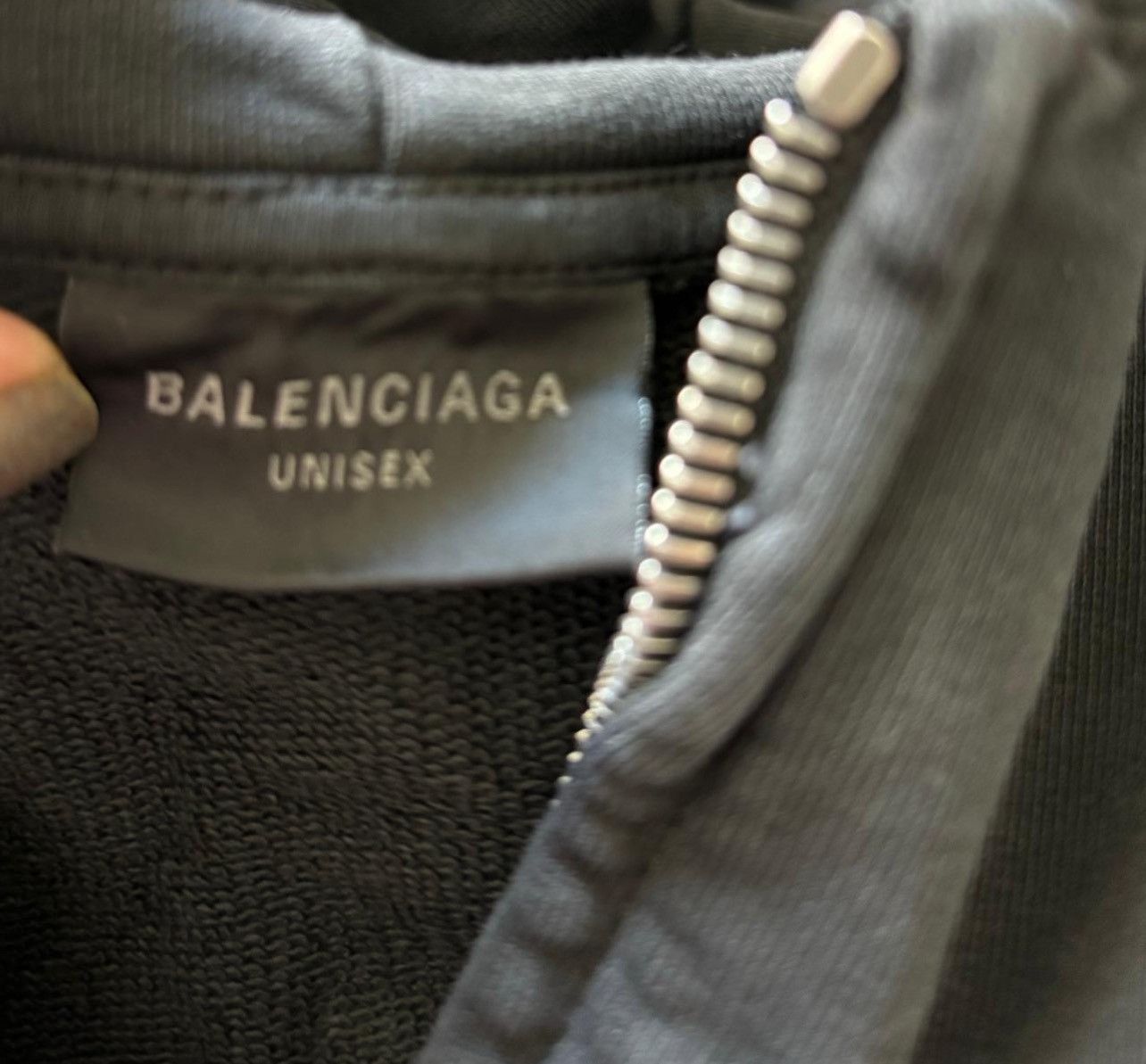 Balenciaga Worn Out Vintage Effect Paris Zip Up Hoodie in Black Size US XS / EU 42 / 0 - 6 Thumbnail