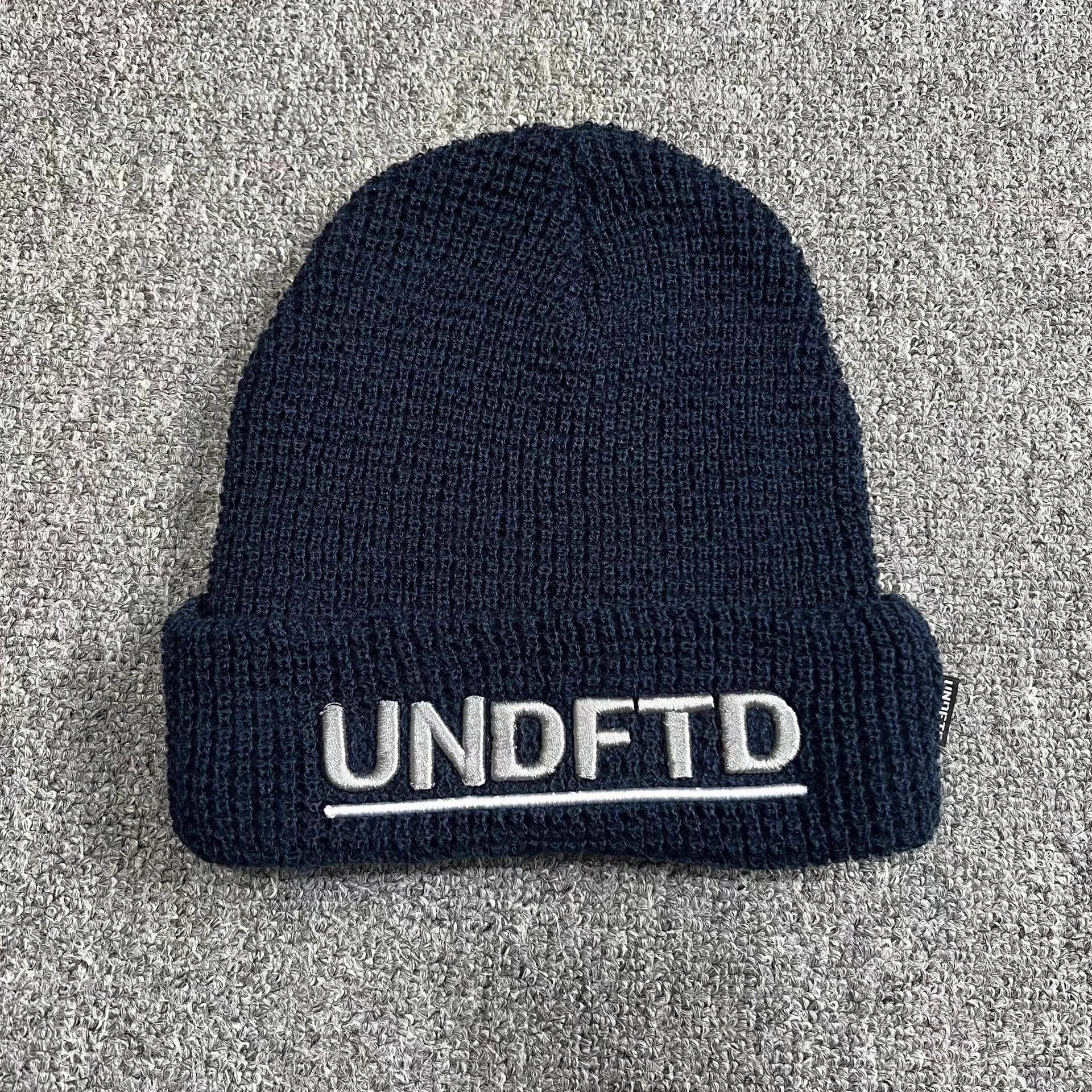 Undefeated Undefeated Embroidered Knitted Beanie Three colors Q7 Size ONE SIZE - 3 Thumbnail