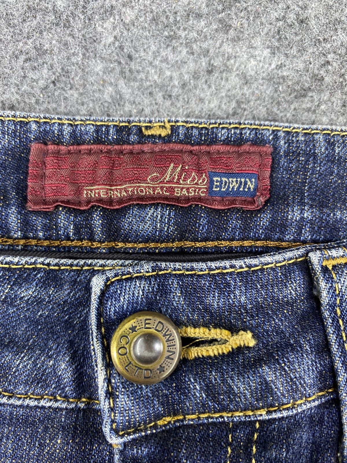 Edwin × Jean × Vintage Miss Edwin Blue Wash Flare Jeans - J986 Size 26" / US 2 / IT 38 - 9 Thumbnail