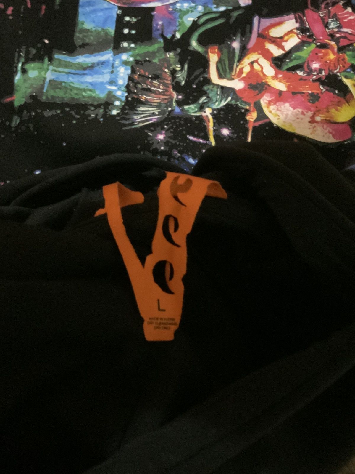 999 Club × Vlone VLONE X JUICE WORLD BLACK HOODIE COLLAB Size US L / EU 52-54 / 3 - 4 Thumbnail