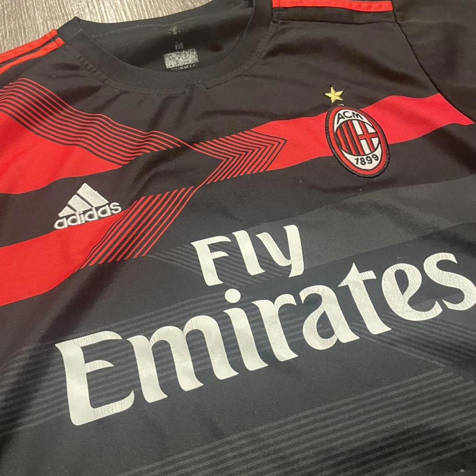 Adidas 2017-2018 AC Milan Football Jersey Size US M / EU 48-50 / 2 - 2 Thumbnail