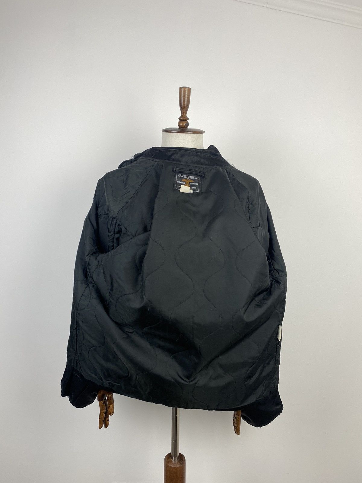 Alpha Industries × Vintage Men’s Vintage Alpha Industries Airborne Jacket Coat size XL Size US XL / EU 56 / 4 - 7 Thumbnail