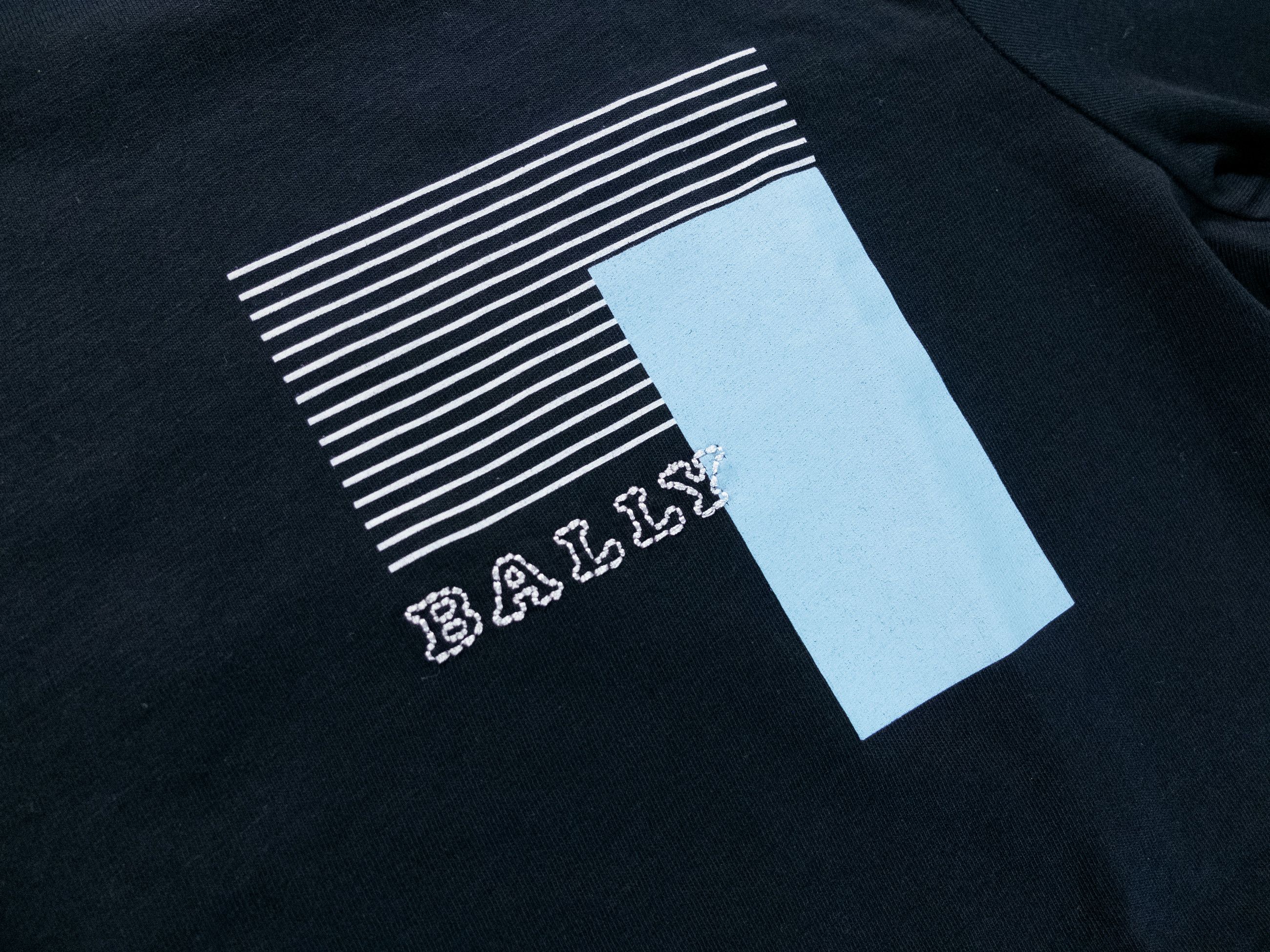 Bally BALLY solid navy blue chest logo print t-shirt Medium Size US M / EU 48-50 / 2 - 5 Thumbnail