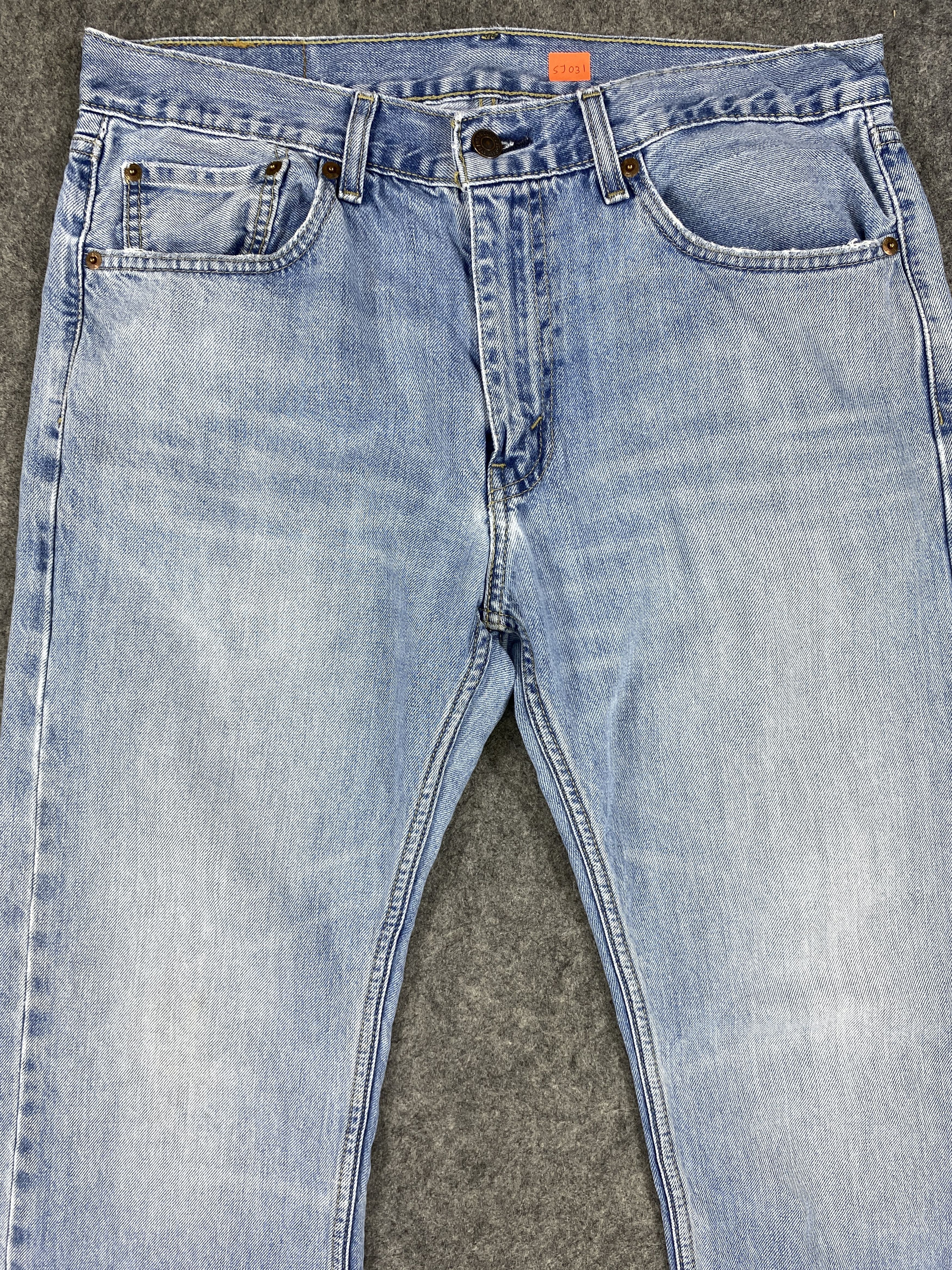Japanese Brand Mid Blue Vintage Levi's 505 Jeans 33x29.5 Denim -SJ031 Size US 33 - 3 Thumbnail