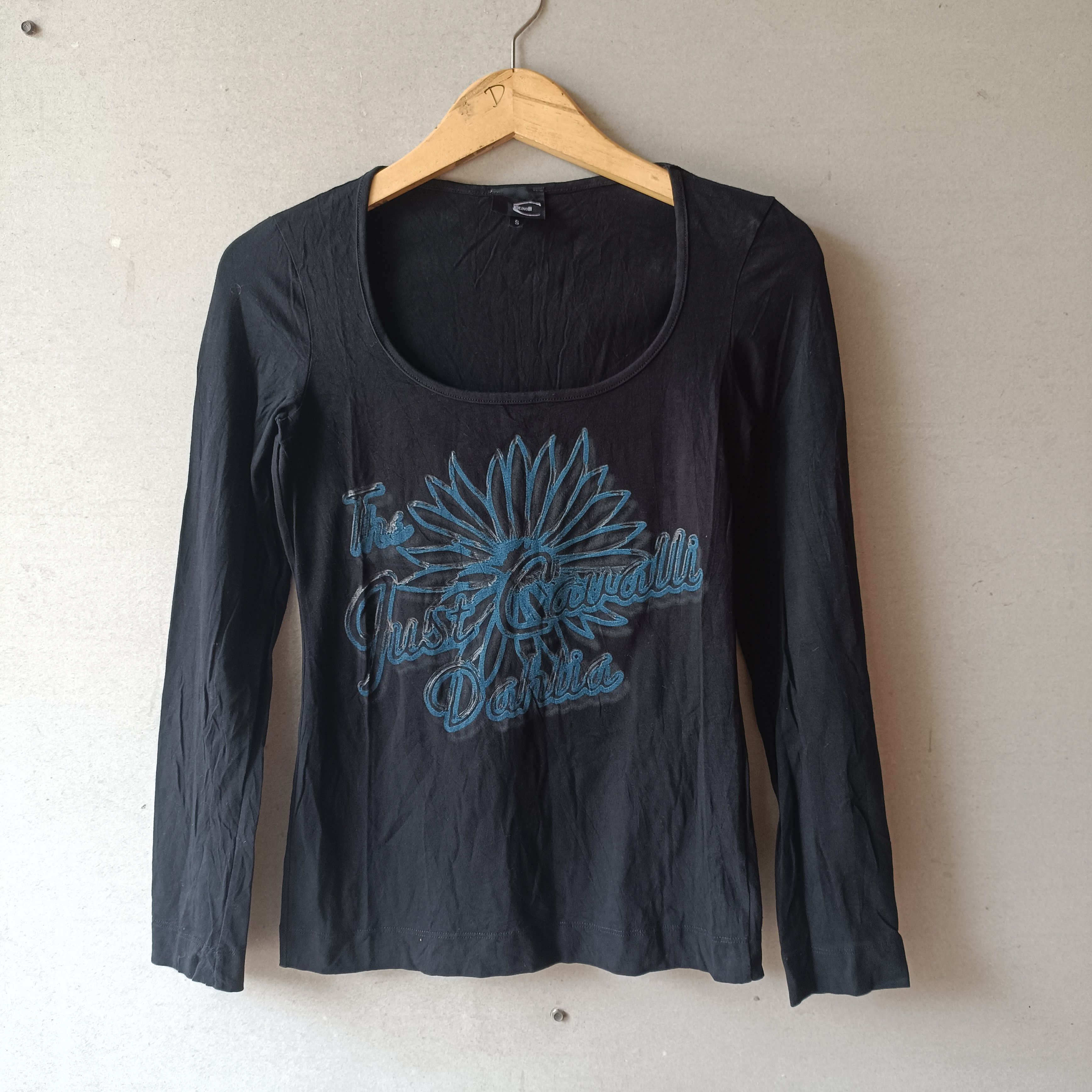 Roberto Cavalli Y2K Just Cavalli Dahlia Flower LS tops Size S / US 4 / IT 40 - 1 Thumbnail