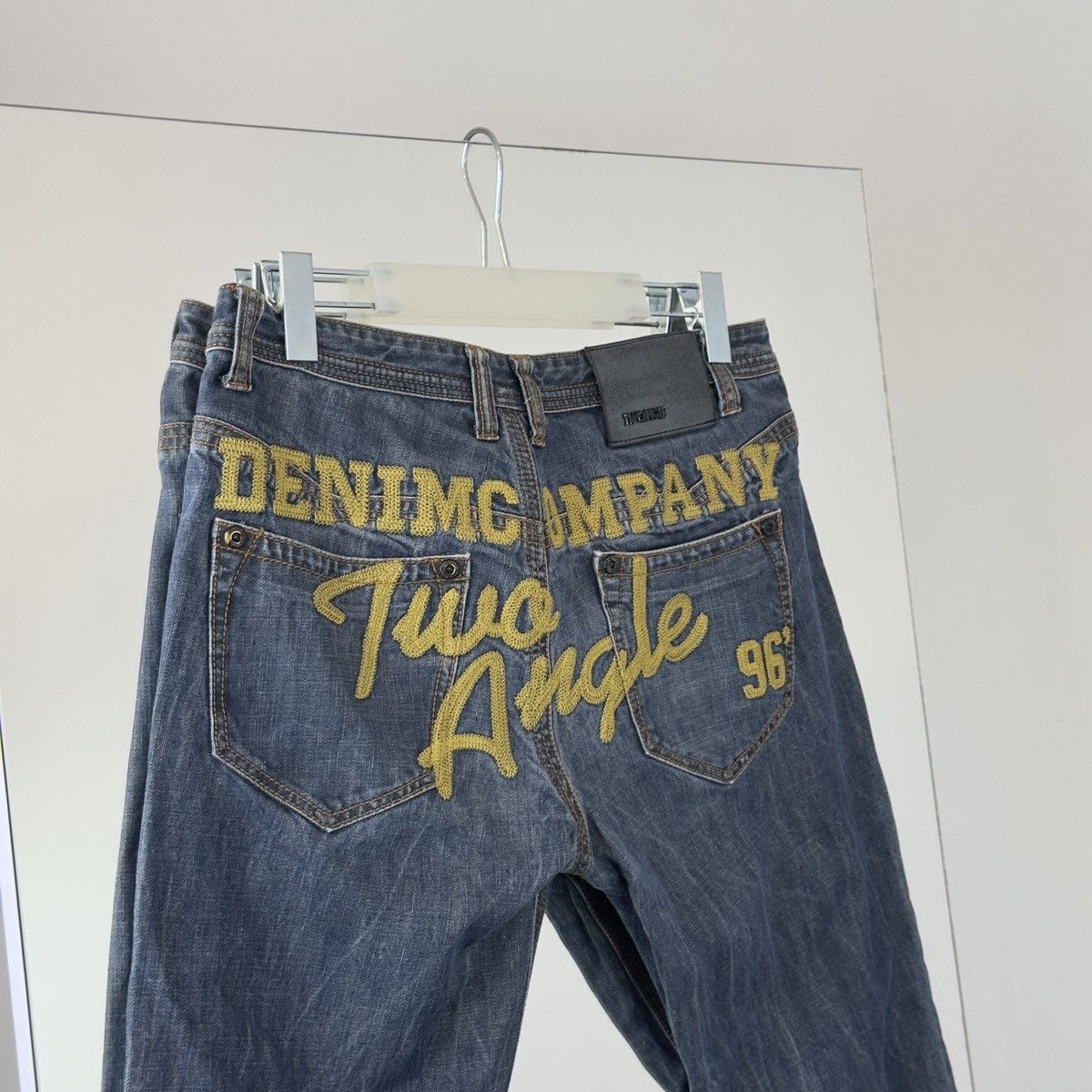 Japanese Brand Japanese Brand Denim Pants Big Enbroidered Print Size US 34 / EU 50 - 2 Thumbnail