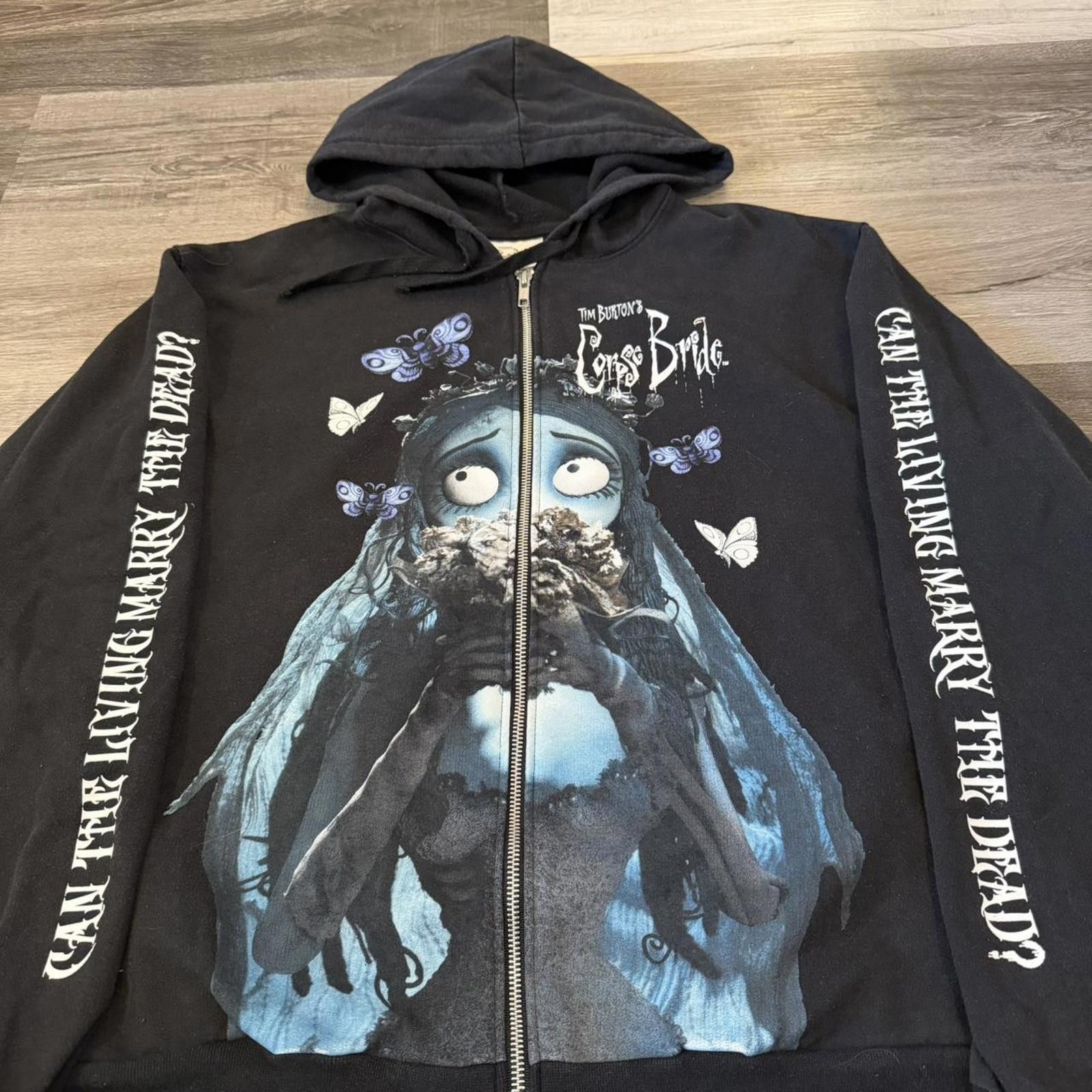 Disney corpse bride zip up hoodie 2022 M Size US M / EU 48-50 / 2 - 3 Thumbnail