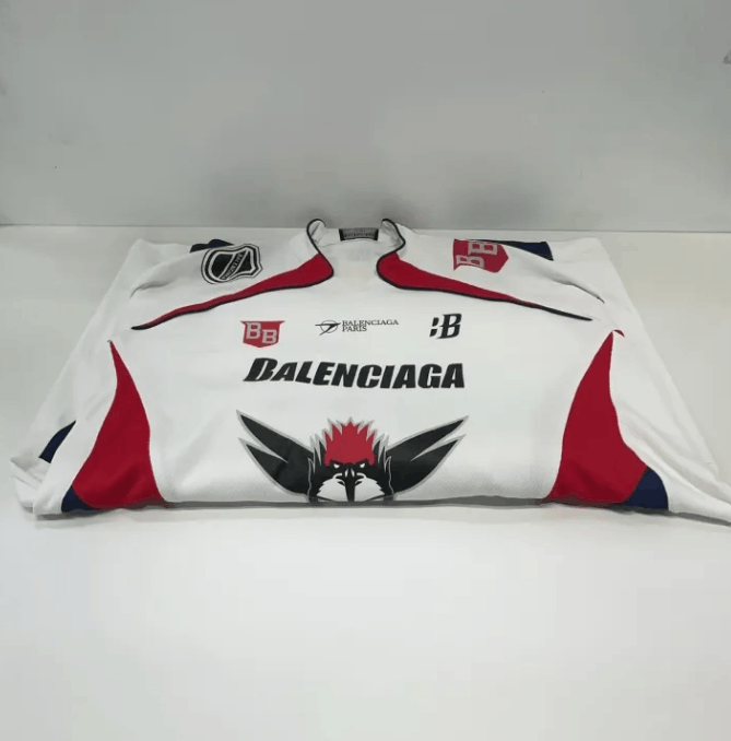 Balenciaga Balenciaga Oversized Long-Sleeve T-Shirt Size US L / EU 52-54 / 3 - 6 Thumbnail