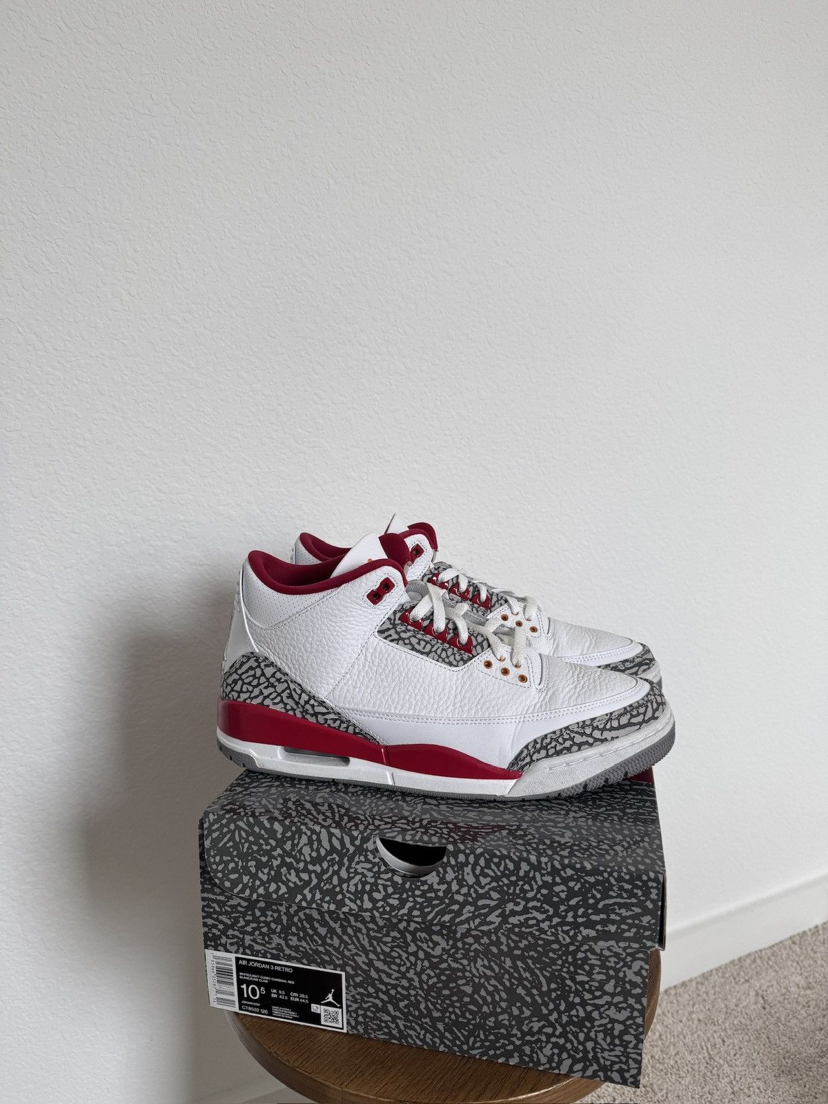 Jordan Brand × Nike Jordan 3 Cardinal Size US 10.5 / EU 43-44 - 1 Thumbnail
