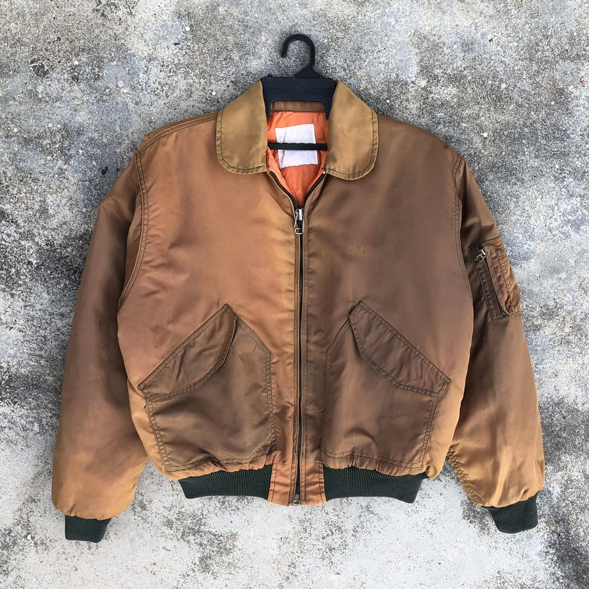Vintage Vintage Flyer’s Man Intermediate CWU 45P Faded Bomber Jacket Size US L / EU 52-54 / 3 - 6 Thumbnail