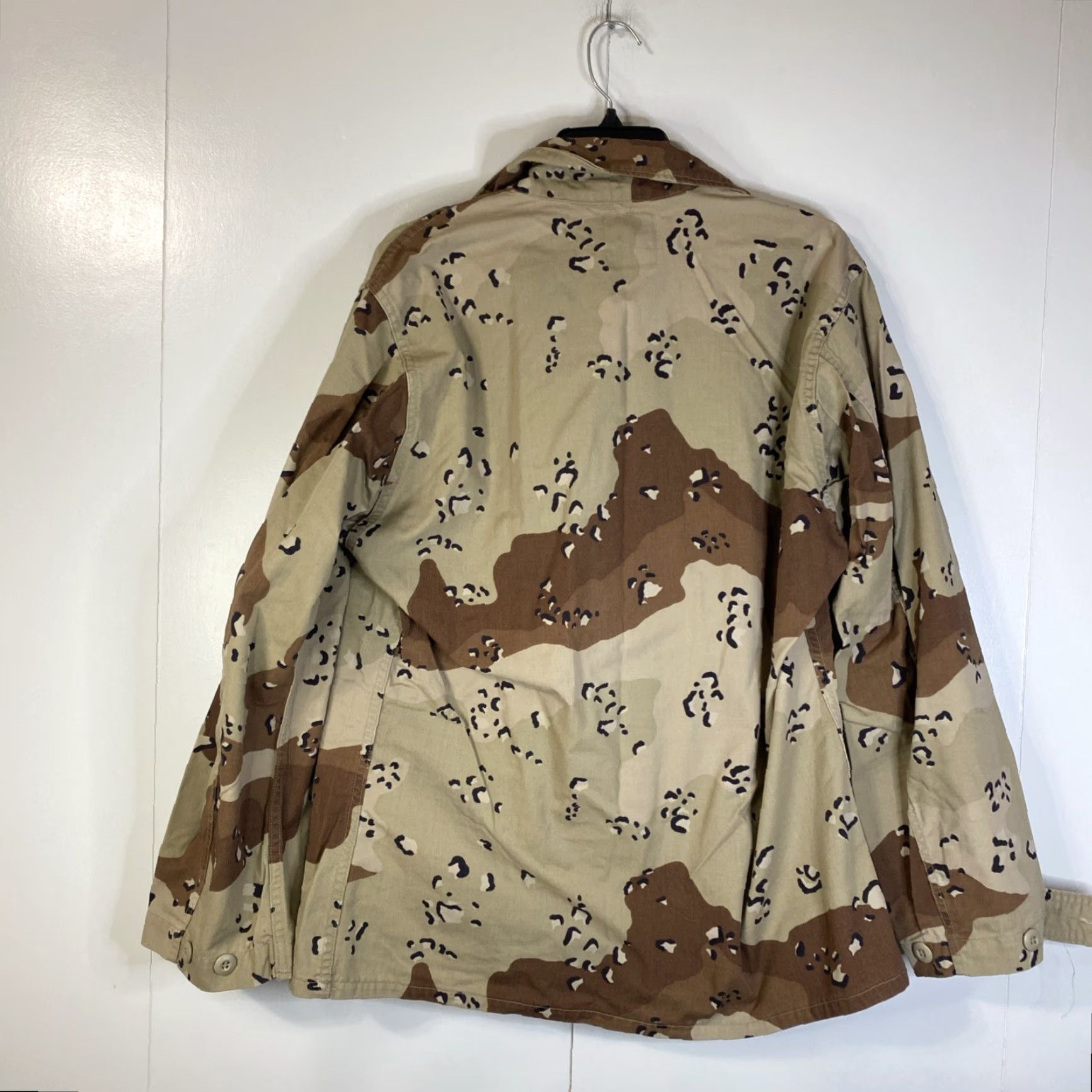 CHOCOOLATE VINTAGE US ARMY Camouflage Combat Shirt Jacket M Men's Beige Desert Chocolate Chip 90s Military Jacket Clothing Hiking Hunting Size US M / EU 48-50 / 2 - 8 Thumbnail