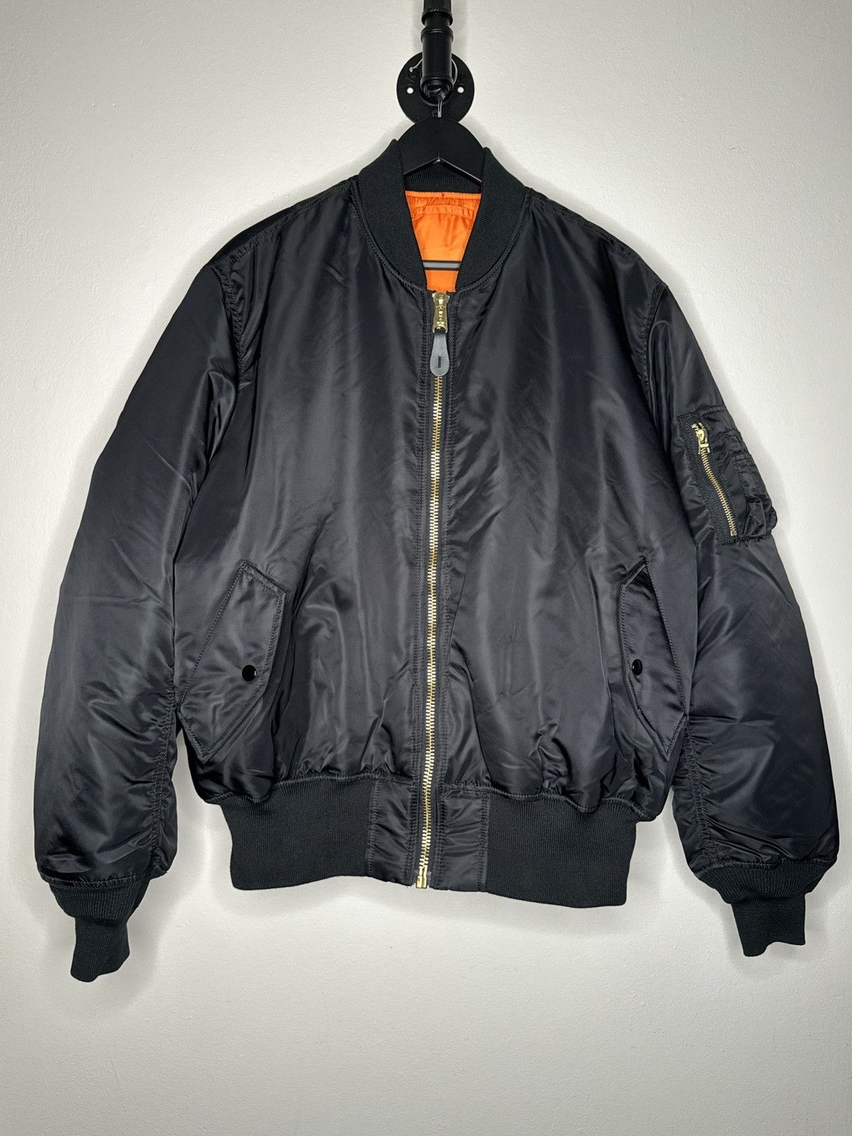 Image of Alpha Industries Jacket Bomber Original Ma1 Flight in Black, Men's (Size XL)