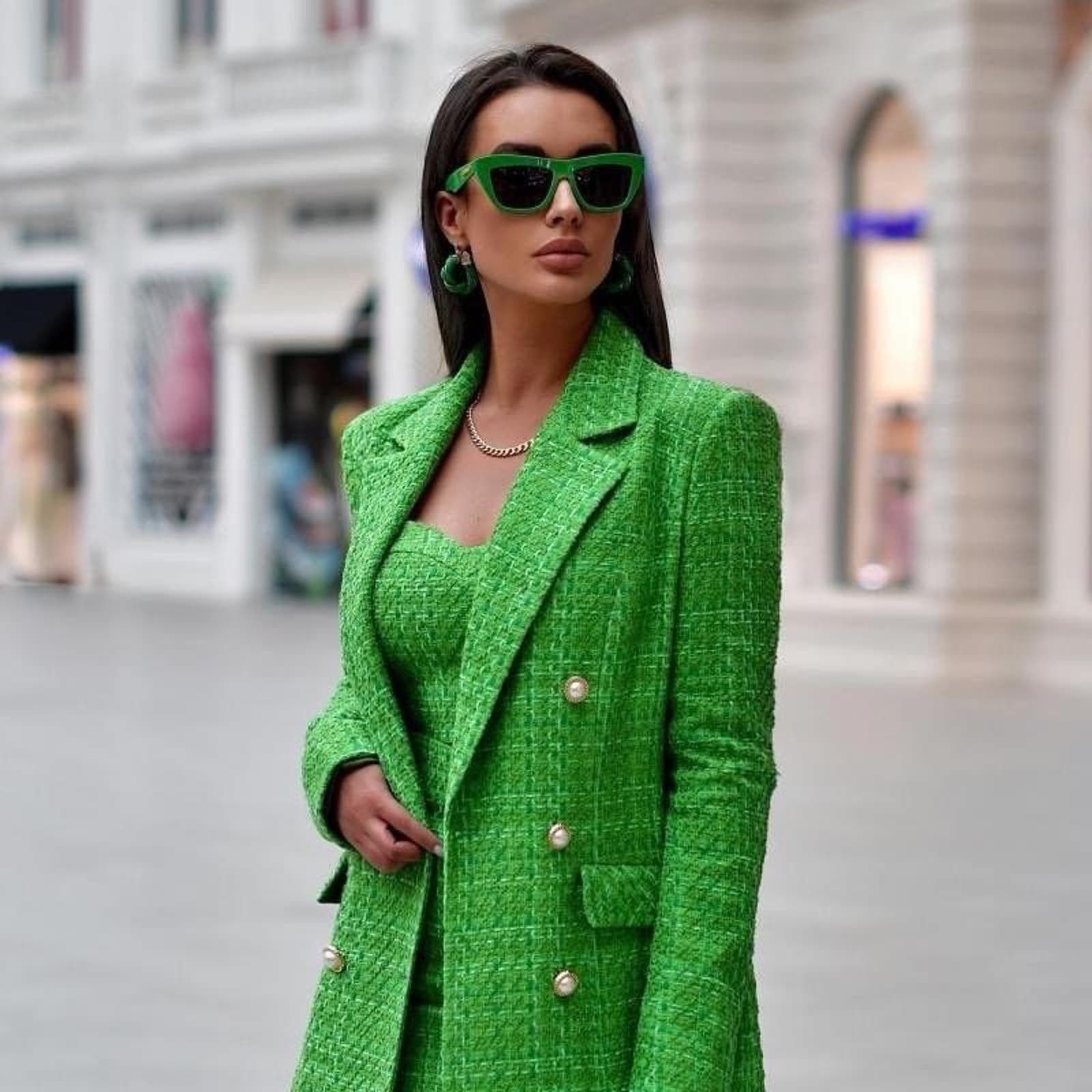image of New Bottega Veneta Bv1121S Sunglasses In Green, Women's