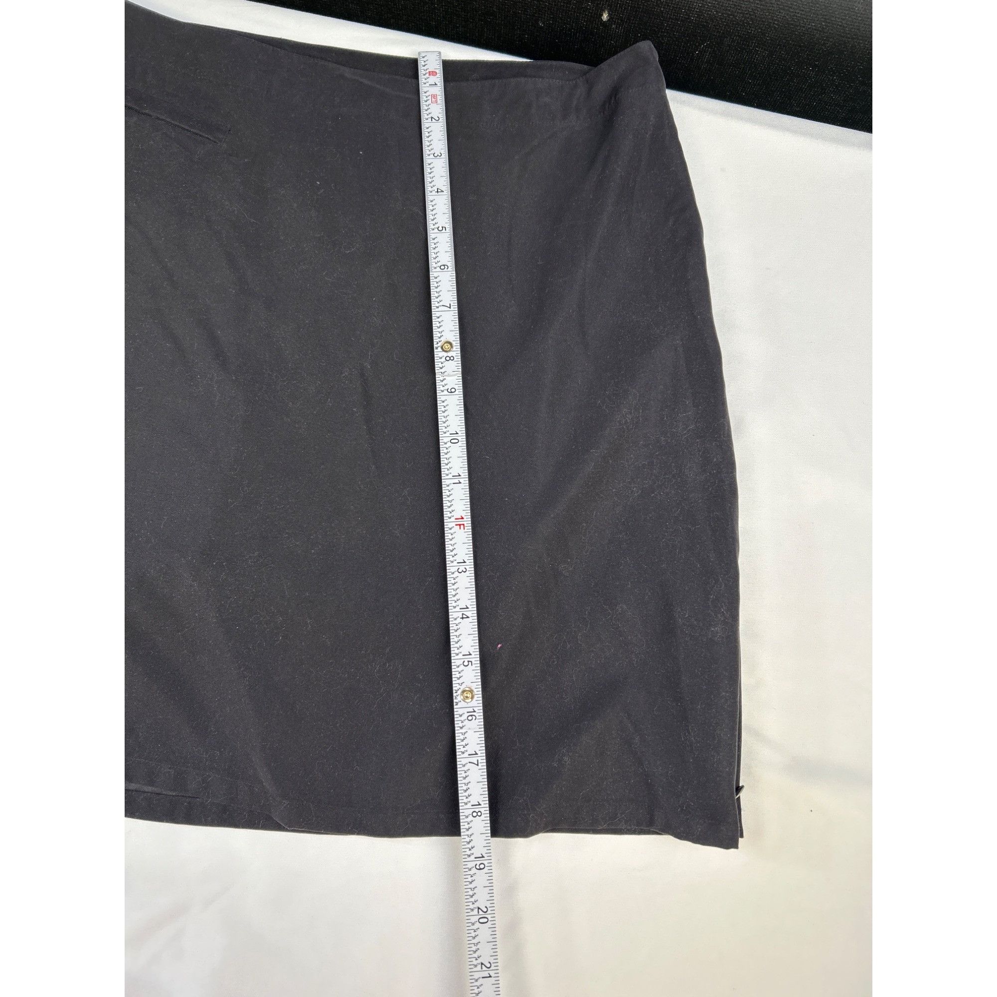 Patagonia Patagonia womens black skort with side zippers size 12 SKU 6 Size 34" / US 12 / IT 48 - 10 Thumbnail