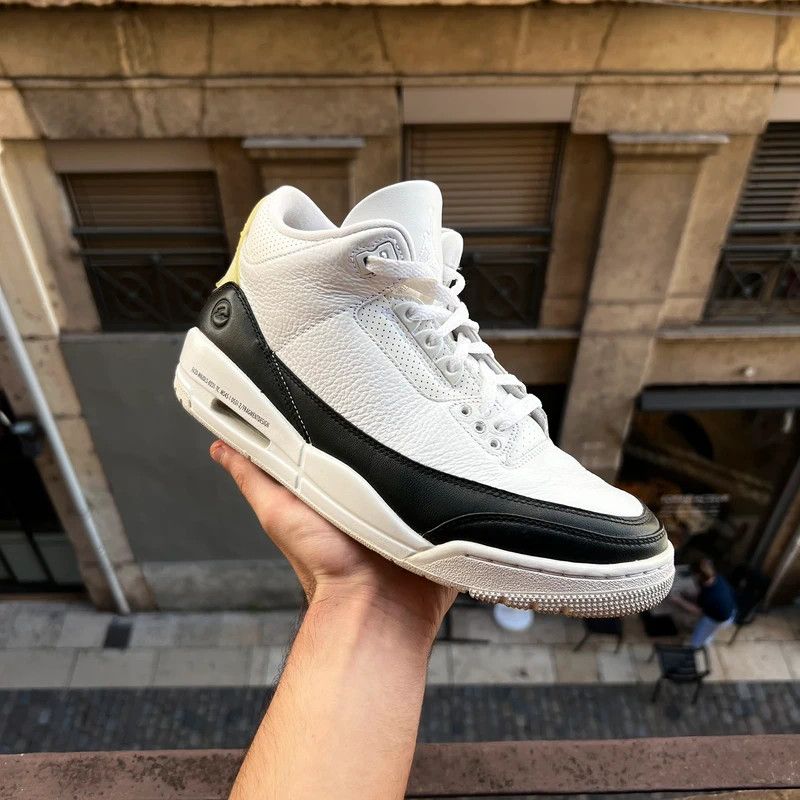 Fragment Design × Nike Air Jordan 3 Retro x Fragment "White/Black" Size US 8.5 / EU 41-42 - 1 Thumbnail