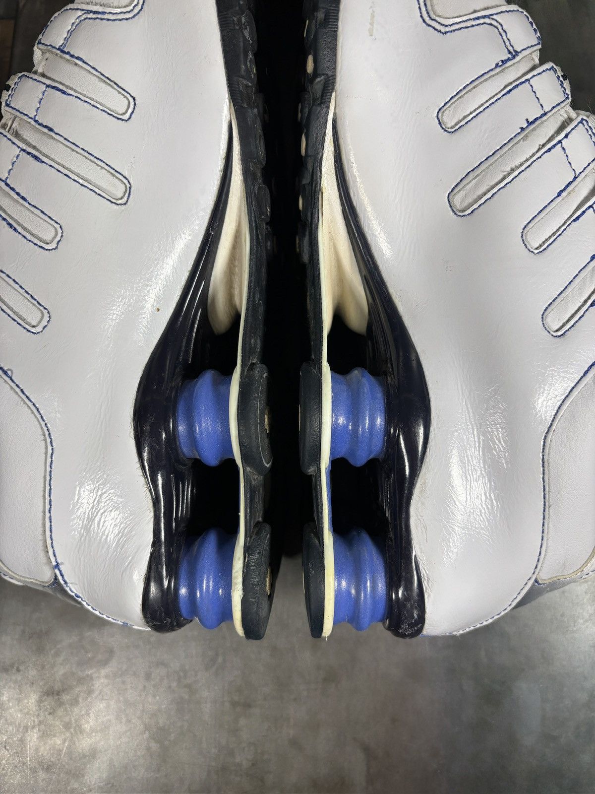 Nike 2008 Nike Shox NZ EU Patent Leather Vintage Y2K 325201-141 Size US 11 / EU 44 - 15 Thumbnail