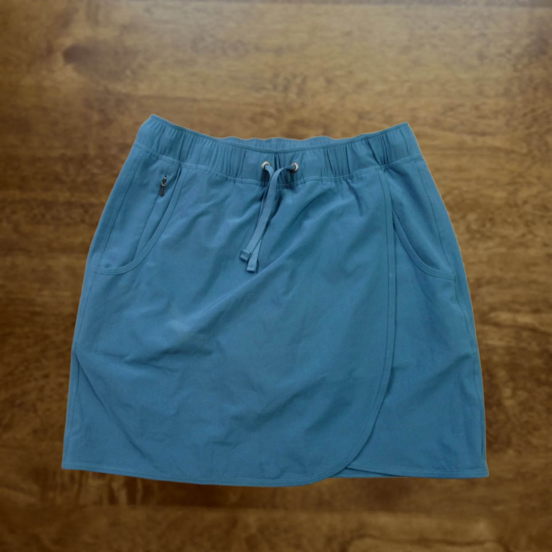 Patagonia Patagonia Skirt Womens XS Lightweight Outdoor Blue Midi Flare Pockets Logo Knit Polyester Regular Shirt/Skirt? Size 26" / US 2 / IT 38 - 1 Thumbnail
