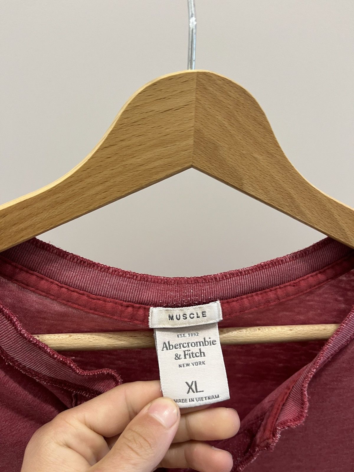 If Six Was Nine Y2K Abercrombie & Fitch T-Shirt Spellout Vintage Red Size XL Size US XL / EU 56 / 4 - 4 Thumbnail