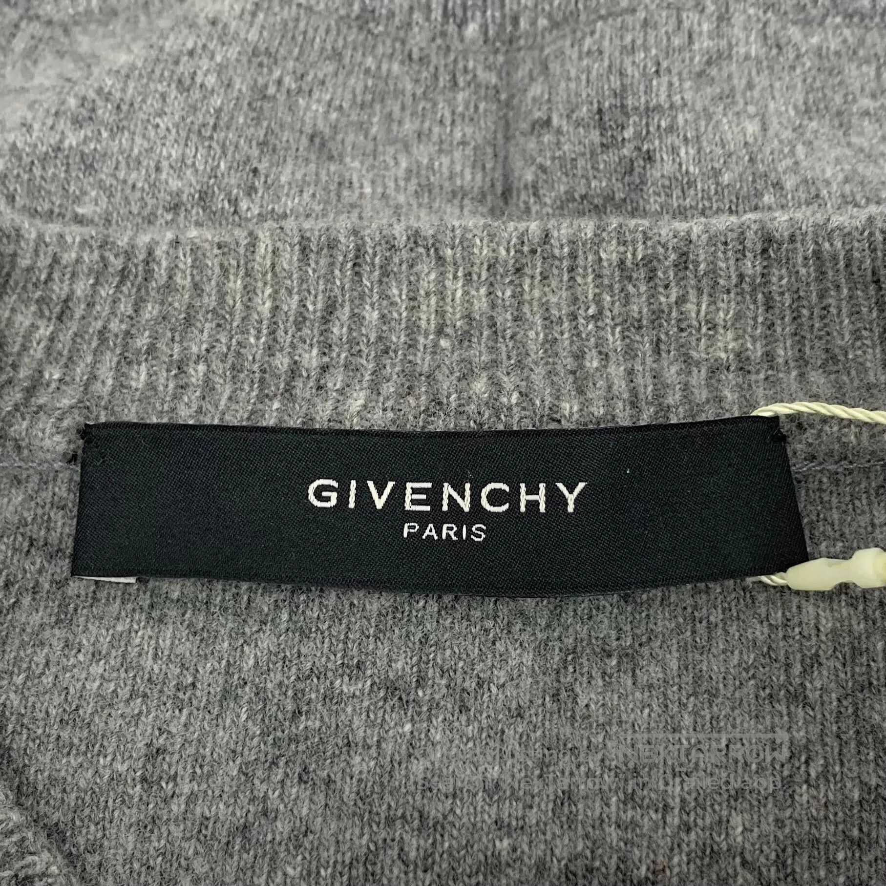 Giorgio Armani Giorgio Armani Grey wool round neck long sleeve knitted sw Size US S / EU 44-46 / 1 - 5 Thumbnail