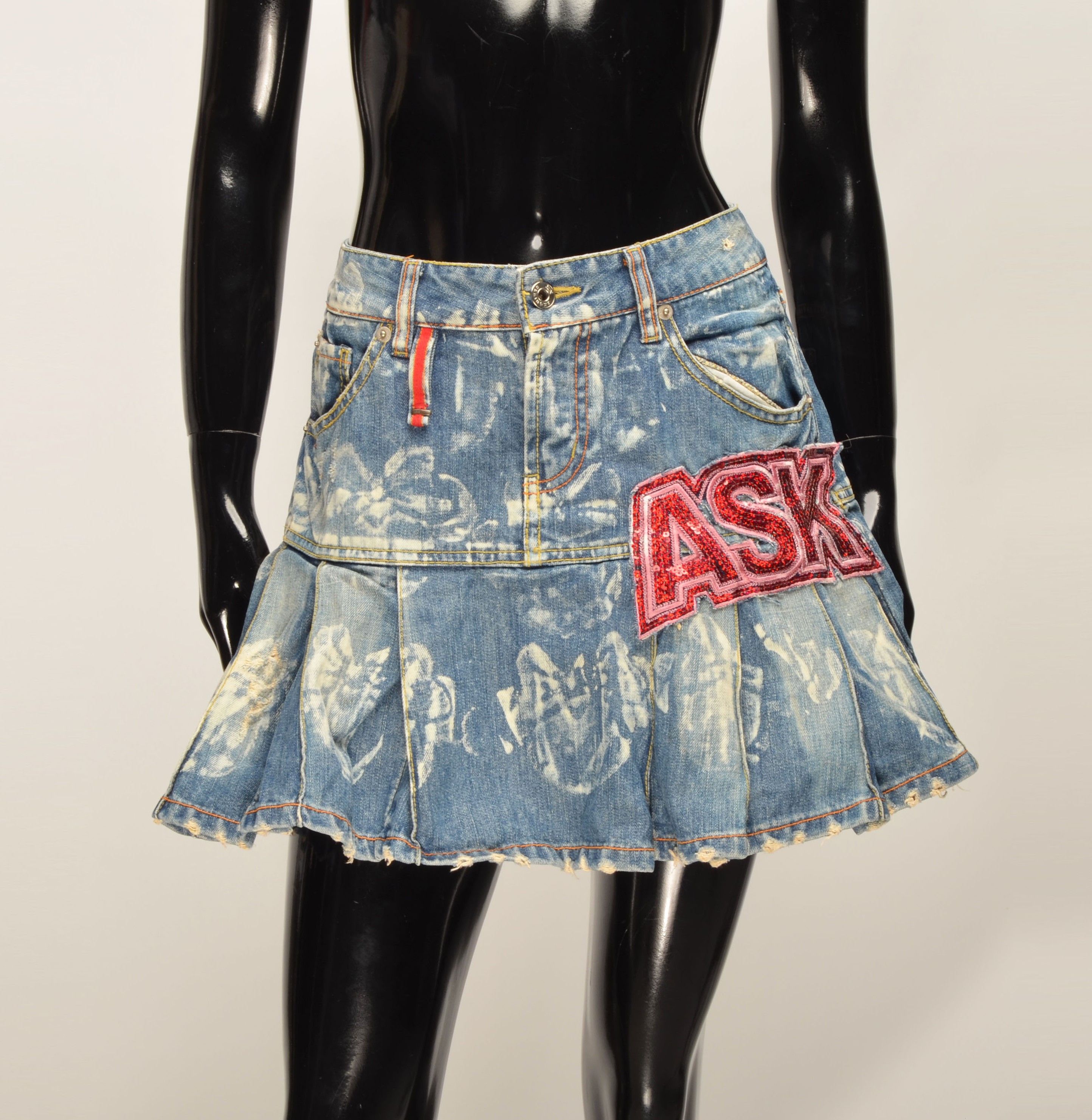 Other Vintage Ask Jeans Y2K Denim Pleated Logo Patch Mini Skirt Size 30" / US 8 / IT 44 - 3 Thumbnail