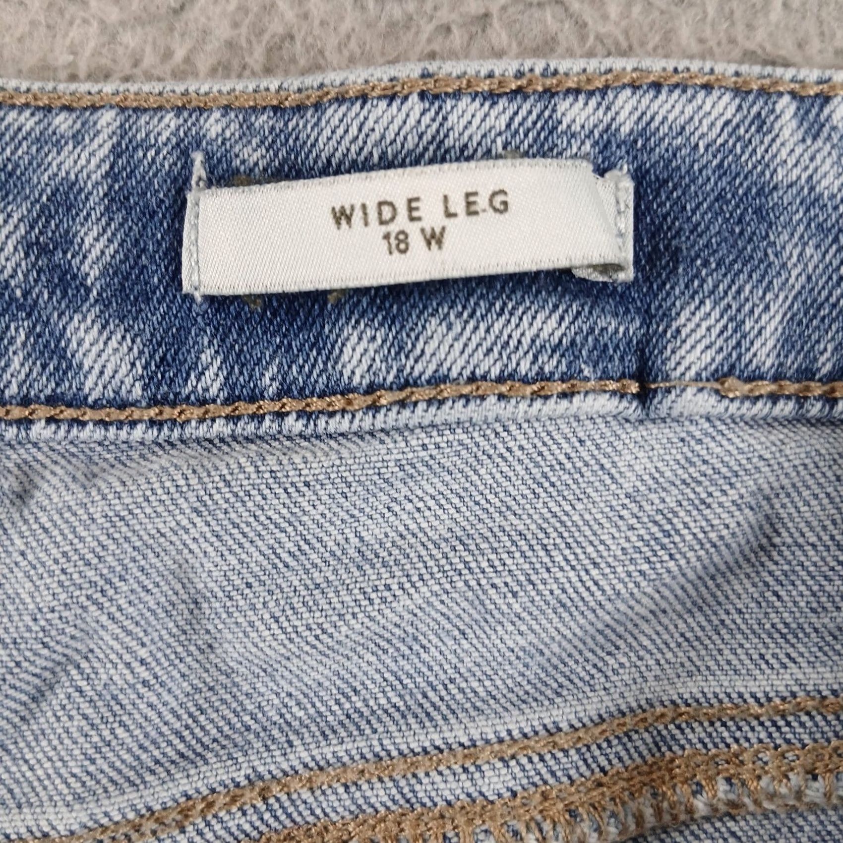 Vintage Wonderly Wide Leg Jeans Light Wash High Rise Distressed Raw Hem 18W Women Size 40" / US 18 - 5 Thumbnail