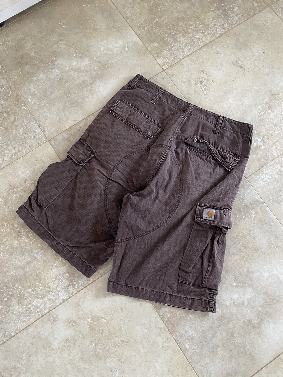 Carhartt Vintage Rare Carhartt Brown Cargo Shorts Distressed Street Size US 32 / EU 48 - 1 Thumbnail