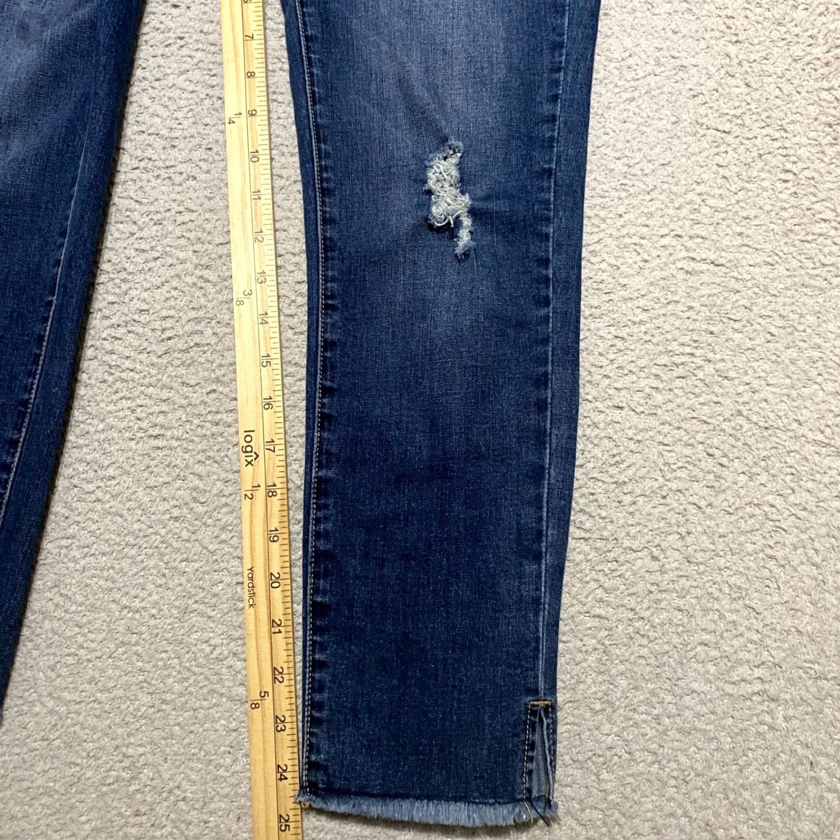 Vintage Kensie Jeans Jeans Blue Denim Medium Wash Mid Rise Ankle Distressed 27x24 5-Pocket Womens Size 26" / US 2 / IT 38 - 6 Thumbnail