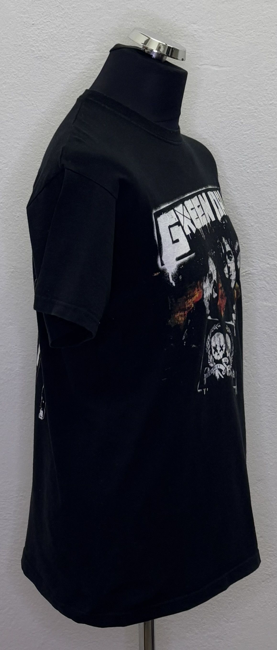 Band Tees T-Shirt Green Day 2009 Fruit of the loom size. M Size US M / EU 48-50 / 2 - 4 Thumbnail