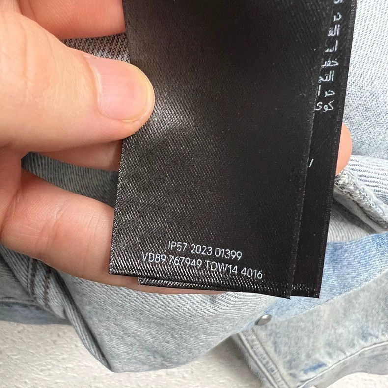 Balenciaga Balenciaga Embroidered letters on the arm side of unicorn Size US S / EU 44-46 / 1 - 6 Thumbnail