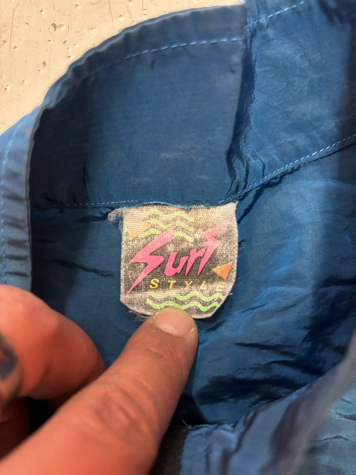 Vintage ***FINAL DROP***RARE 90s SURF STYLE OVERSIZED WINDBREAKER OS Size US XXL / EU 58 / 5 - 10 Thumbnail