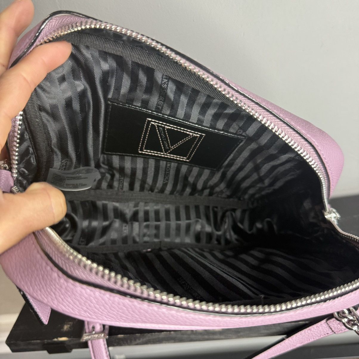 Victoria's Secret Victoria's Secret Lavender Quilted Crossbody Bag with Silver Size ONE SIZE - 5 Thumbnail