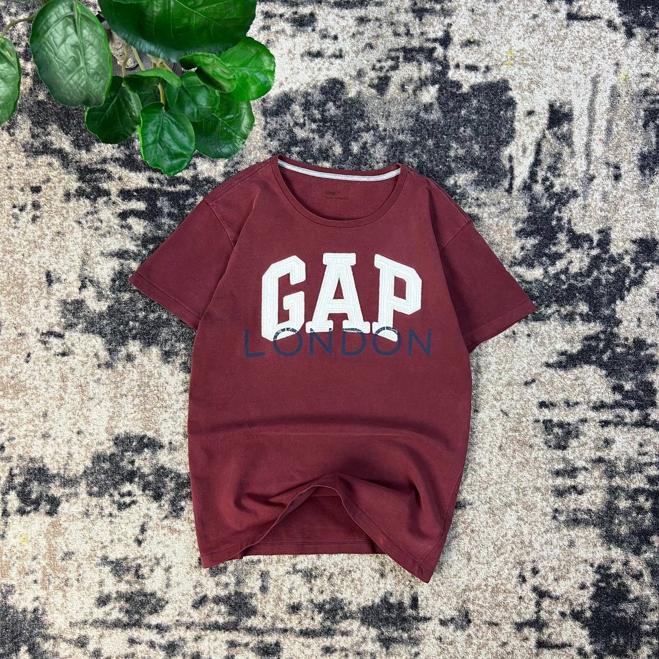 Gap Gap Vintage Y2K Big Embroidered Logo T-Shirt 1TS31 Size US M / EU 48-50 / 2 - 1 Thumbnail