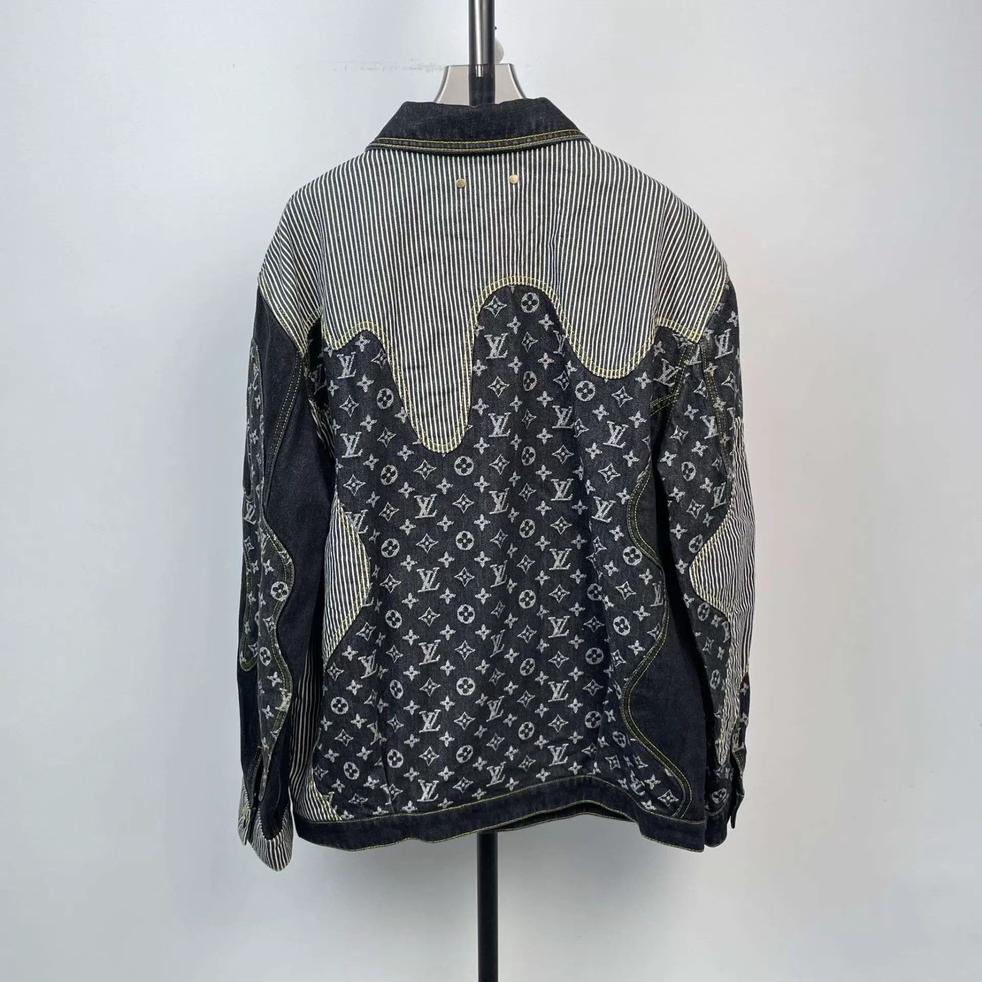 Louis Vuitton LV x Nigo Color-Blocked Workwear Denim Jacket Black 48 Size US M / EU 48-50 / 2 - 2 Thumbnail