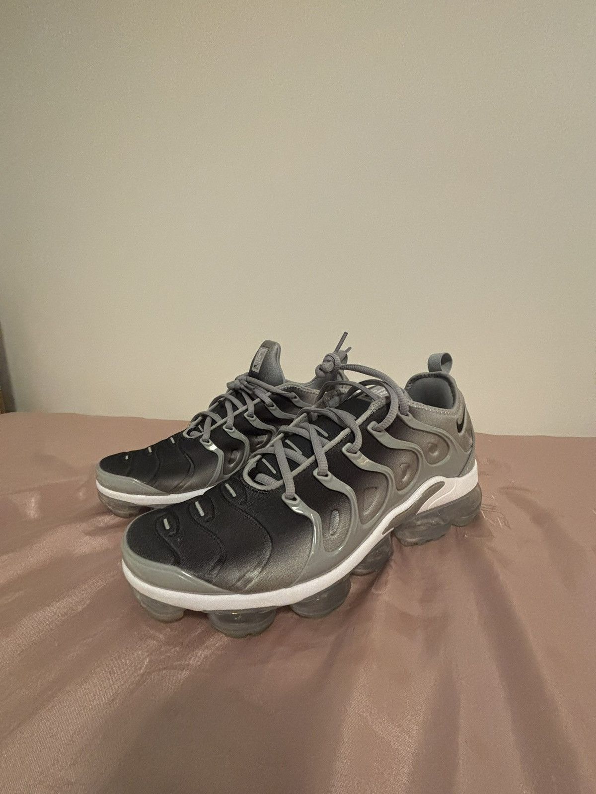 Nike Nike Vapormax Wolf Grey/Silver Gradient Size US 11 / EU 44 - 2 Thumbnail