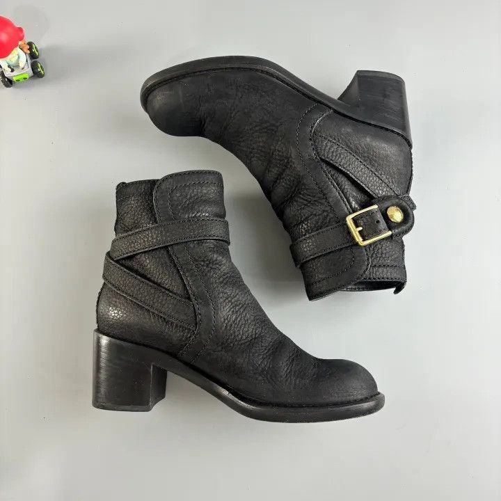 Louis Vuitton Louis Vuitton Black Leather High Heeled Ankle Boots -2508 Size US 6 / IT 36 - 6 Thumbnail