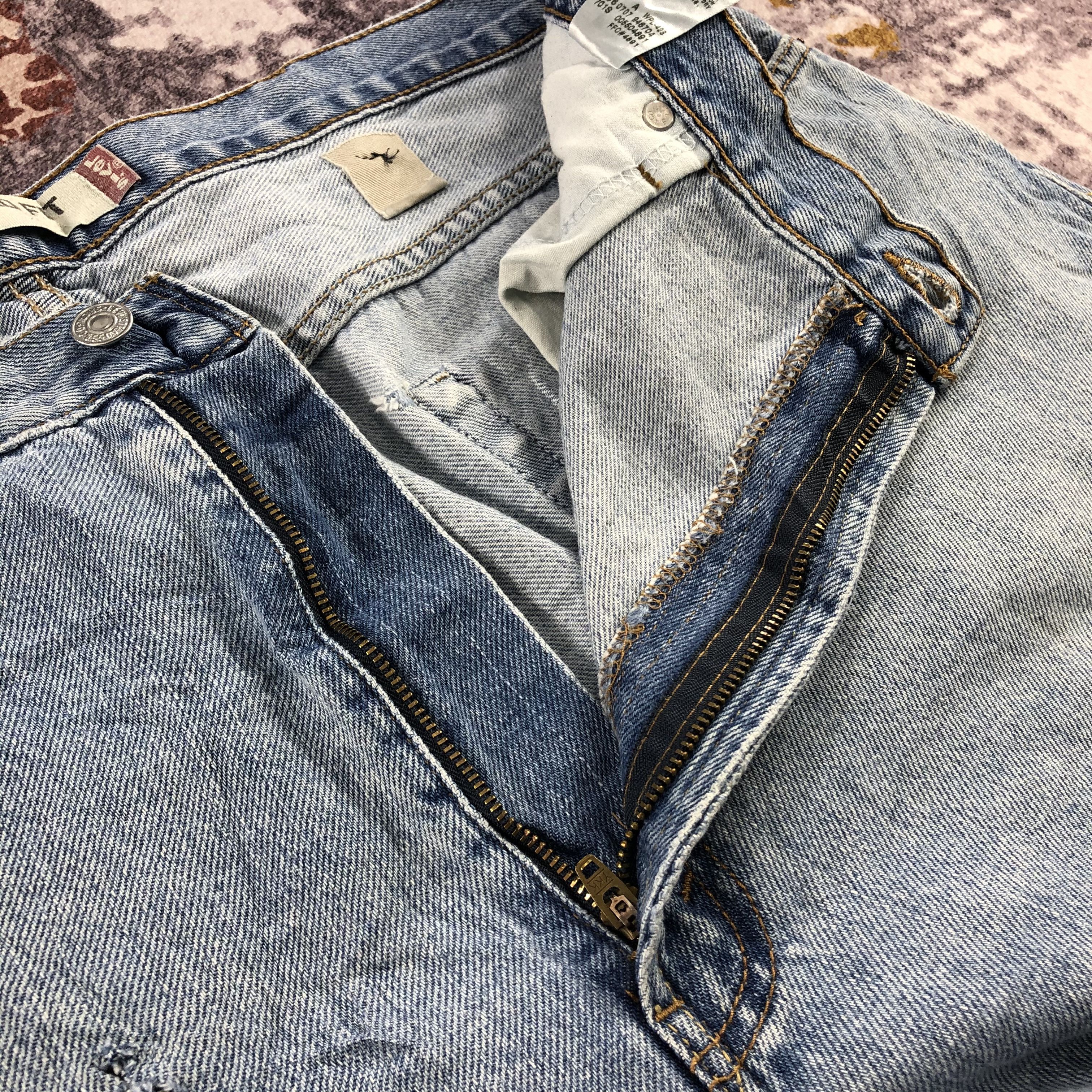 Levi's × Vintage Vintage Blue Wash Levis 550 Jeans-JM2943 Size US 39 - 13 Thumbnail