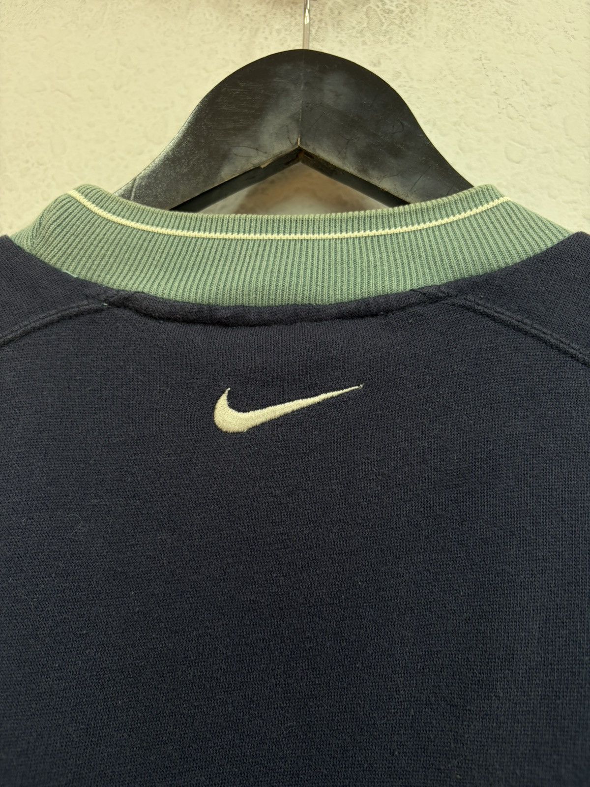 Nike Vintage y2k Nike Sweatshirt Centre Embroidered Swoosh Logo Size US M / EU 48-50 / 2 - 12 Thumbnail