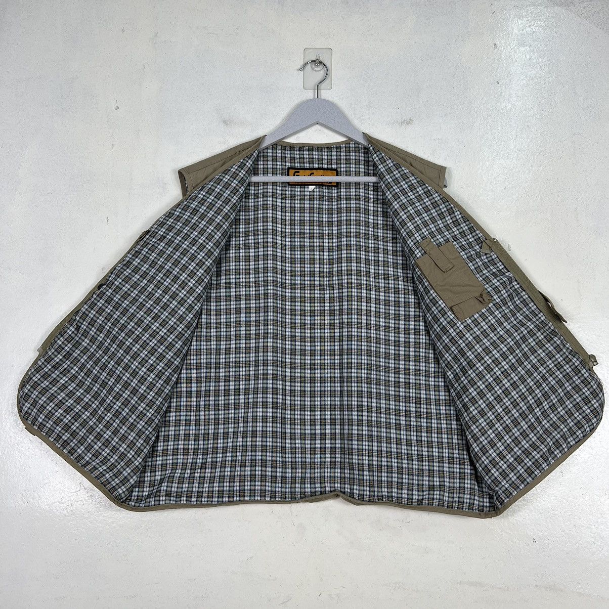 Japanese Brand 🔥 GOLD FELING MULTI POCKET FISHING VEST Size US L / EU 52-54 / 3 - 12 Thumbnail
