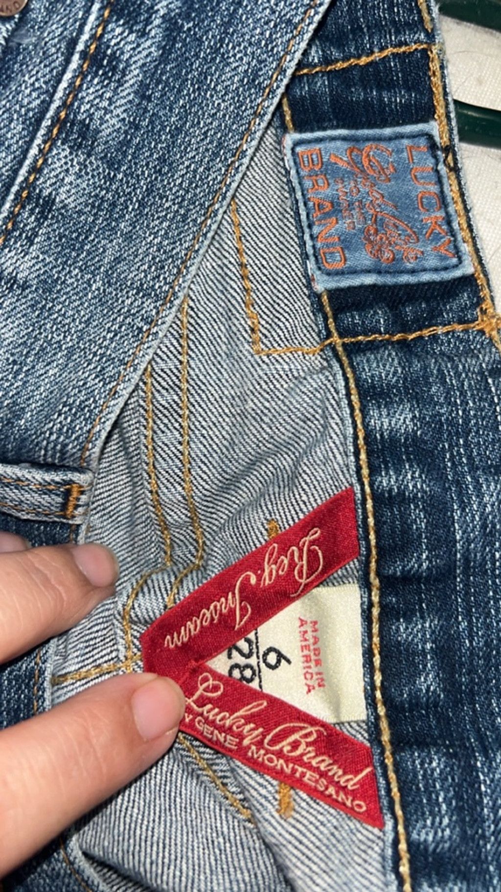 Lucky Brand Women's Lucky Brand Flare Jeans Size 6 wTurquoise Embroidery Size 28" / US 6 / IT 42 - 3 Thumbnail
