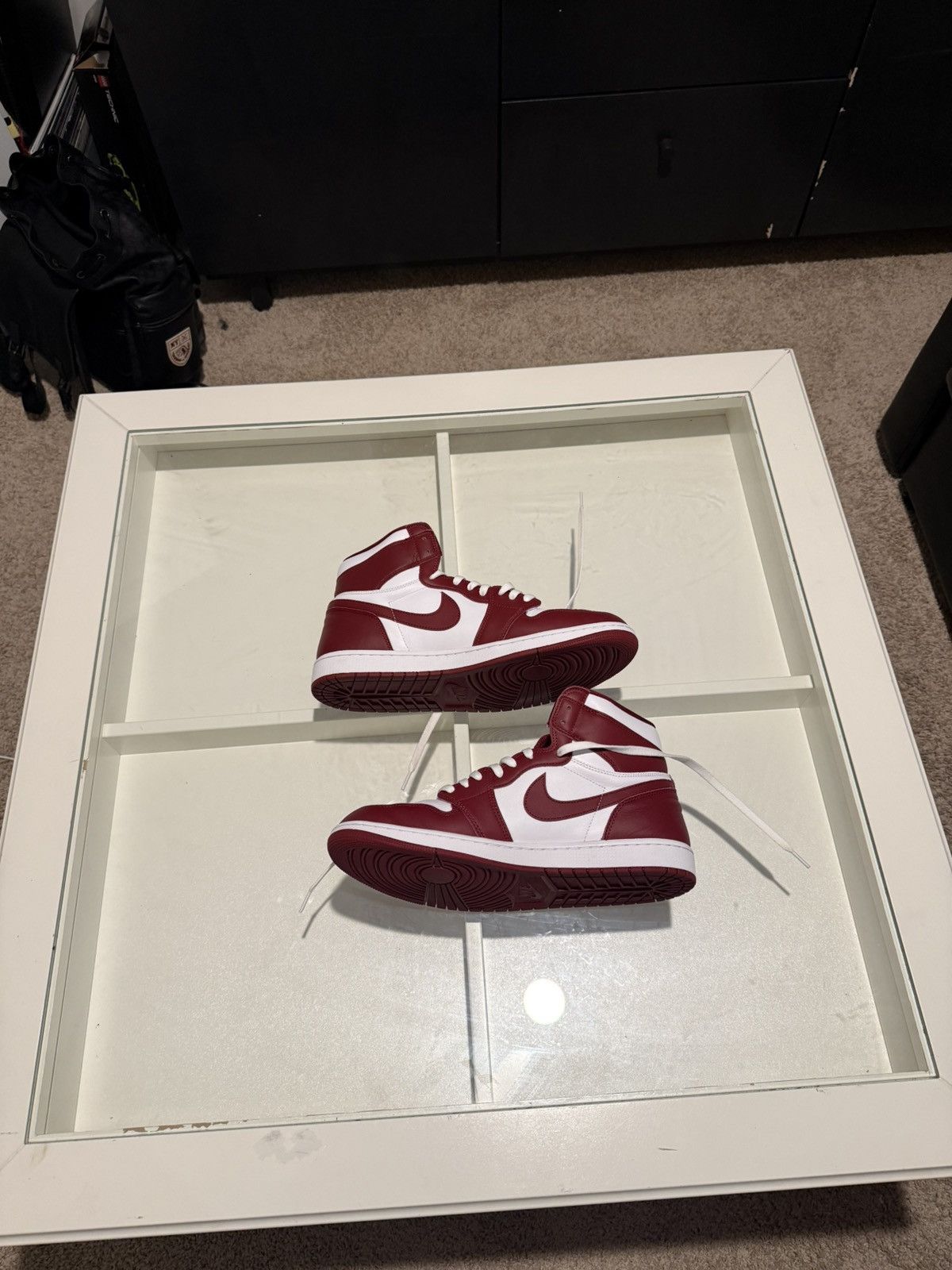 Jordan Brand Air Jordan 1 Retro Maroon Size US 14 / EU 47 - 2 Thumbnail