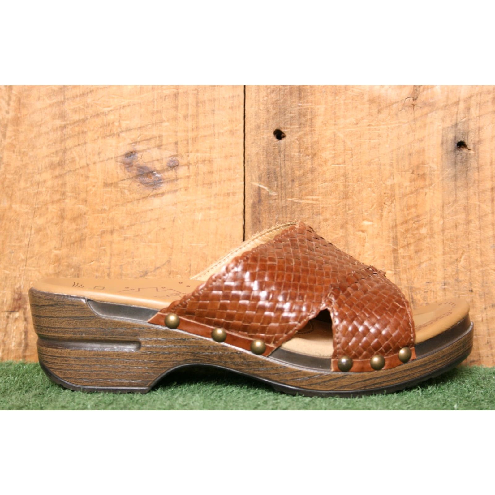 Dansko Dansko Mila Dark Tan Leather Basket Weave Slide Sandals US 6.5-7 EUR 37 Womens Sandal Size US 6.5 / IT 36.5 - 2 Thumbnail